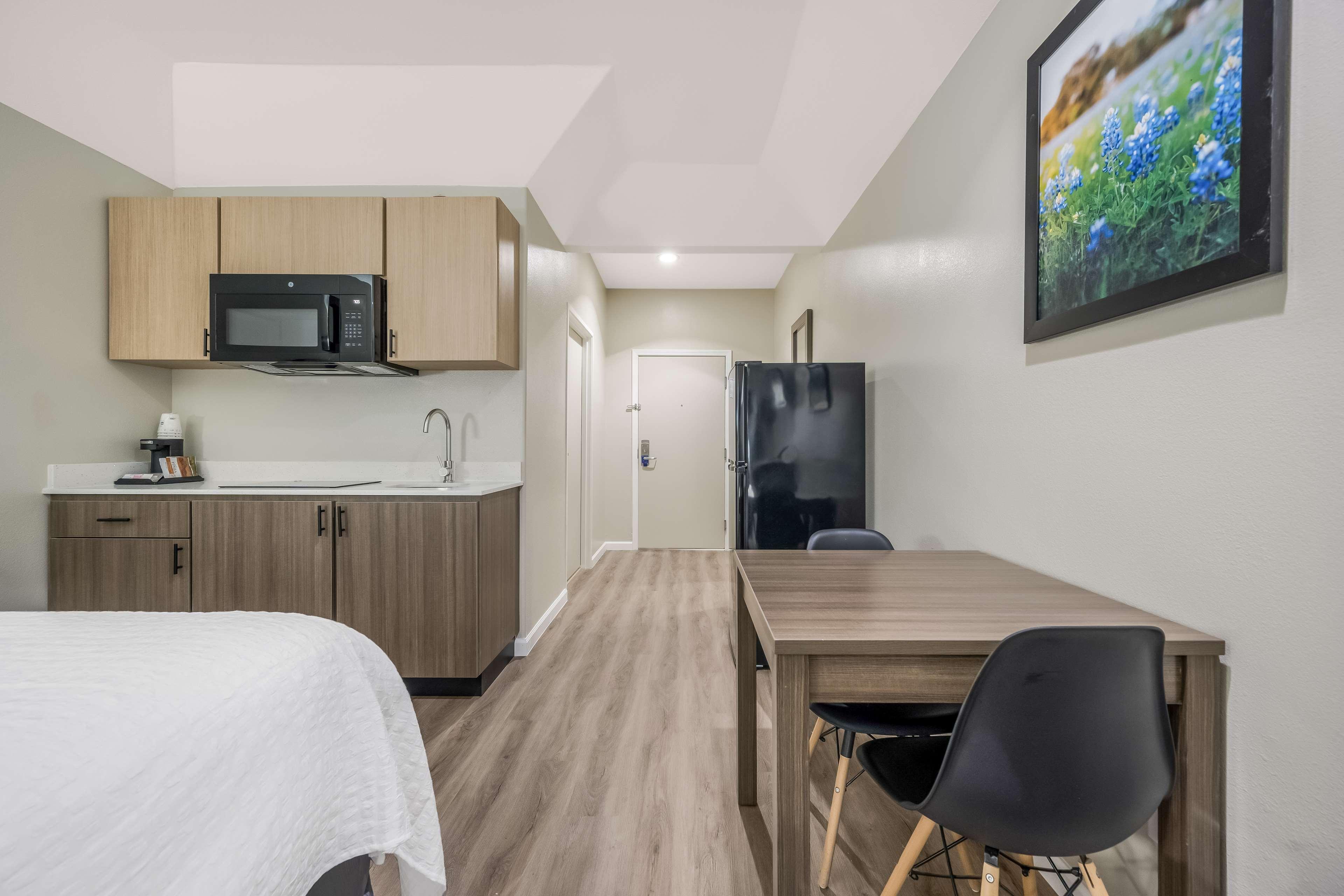 Room Accessible-two Queen Beds