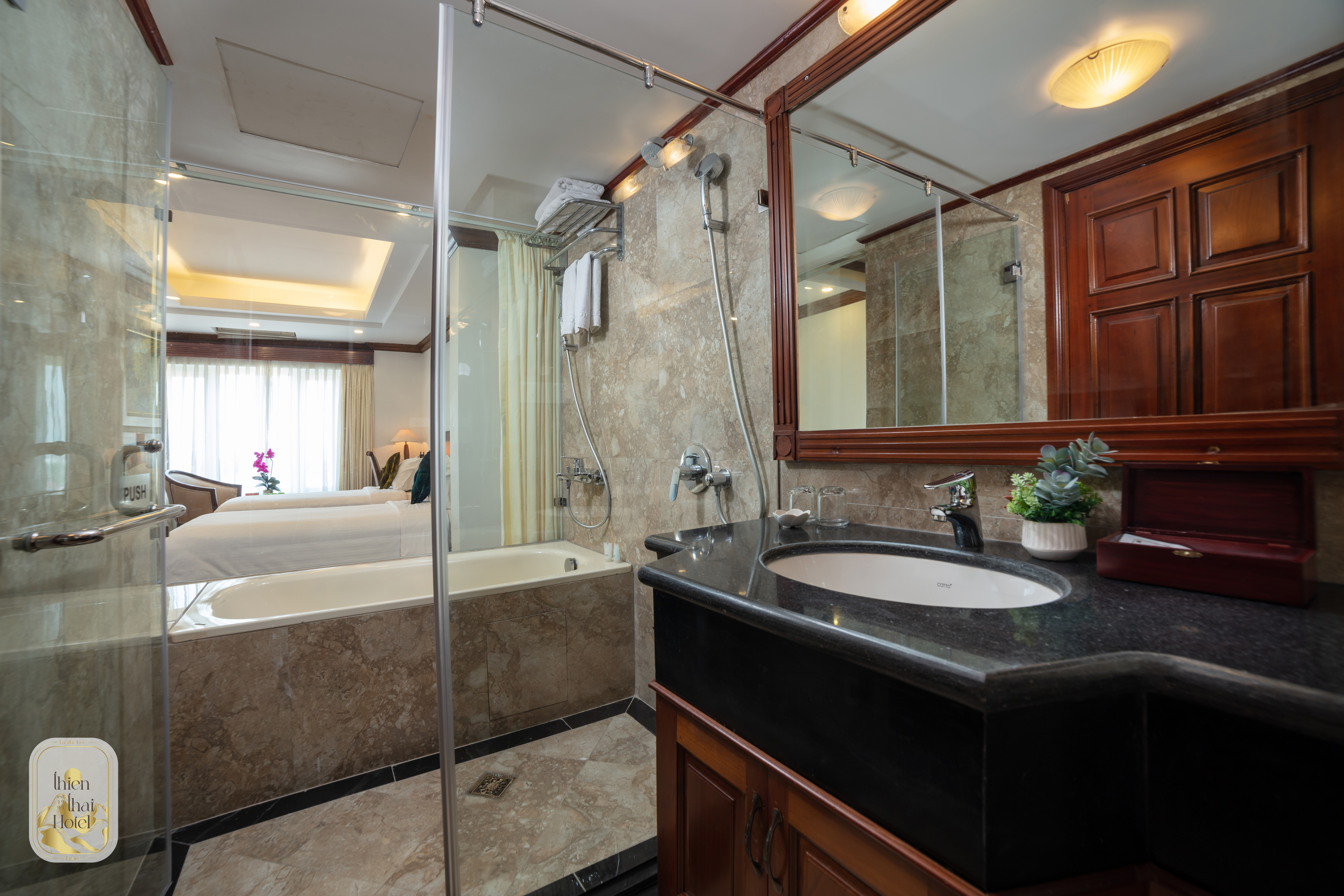 Family Room Queen Size Bed