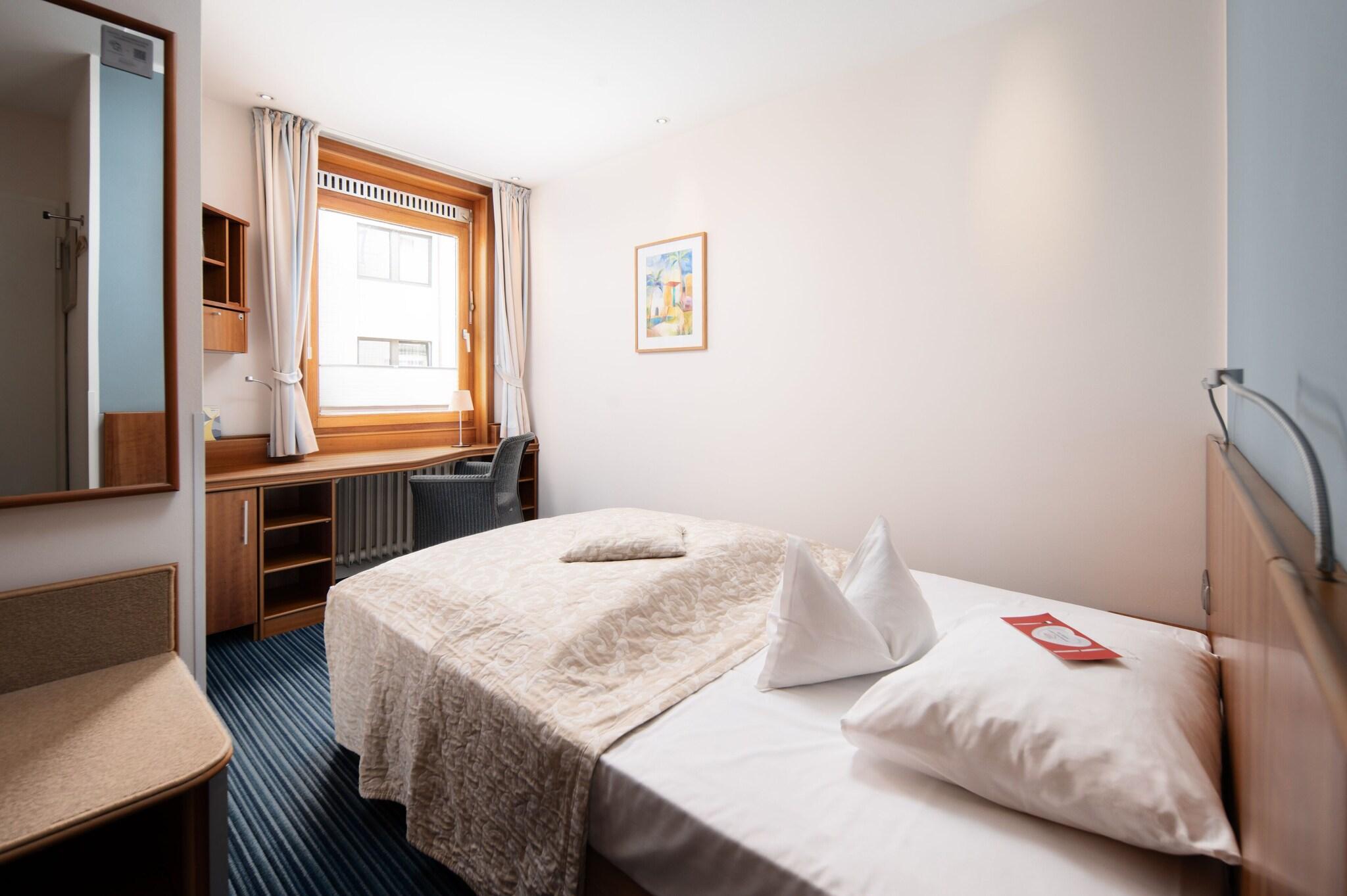 Double Queen Size Bed