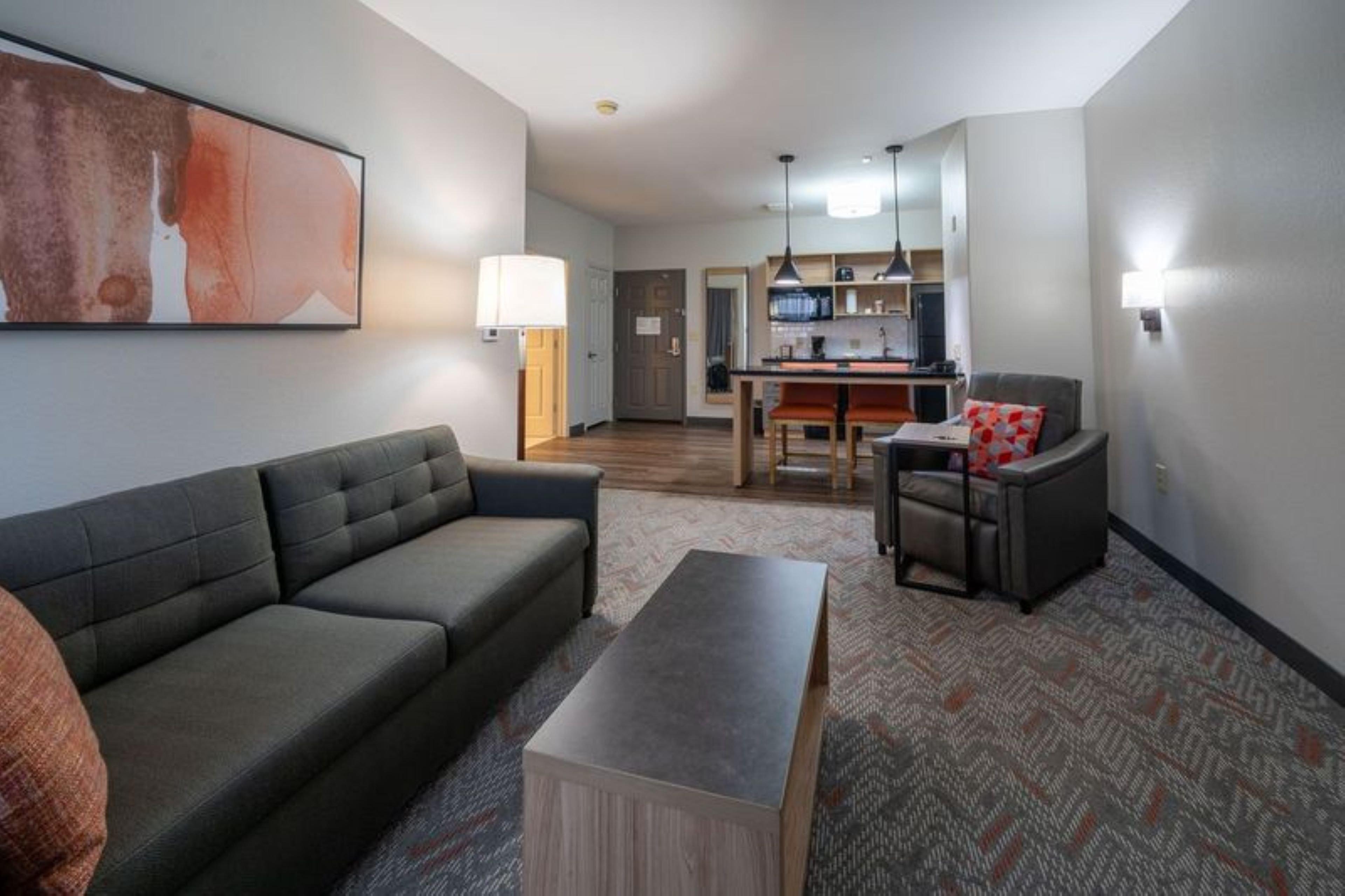 Suite Queen Size Bed