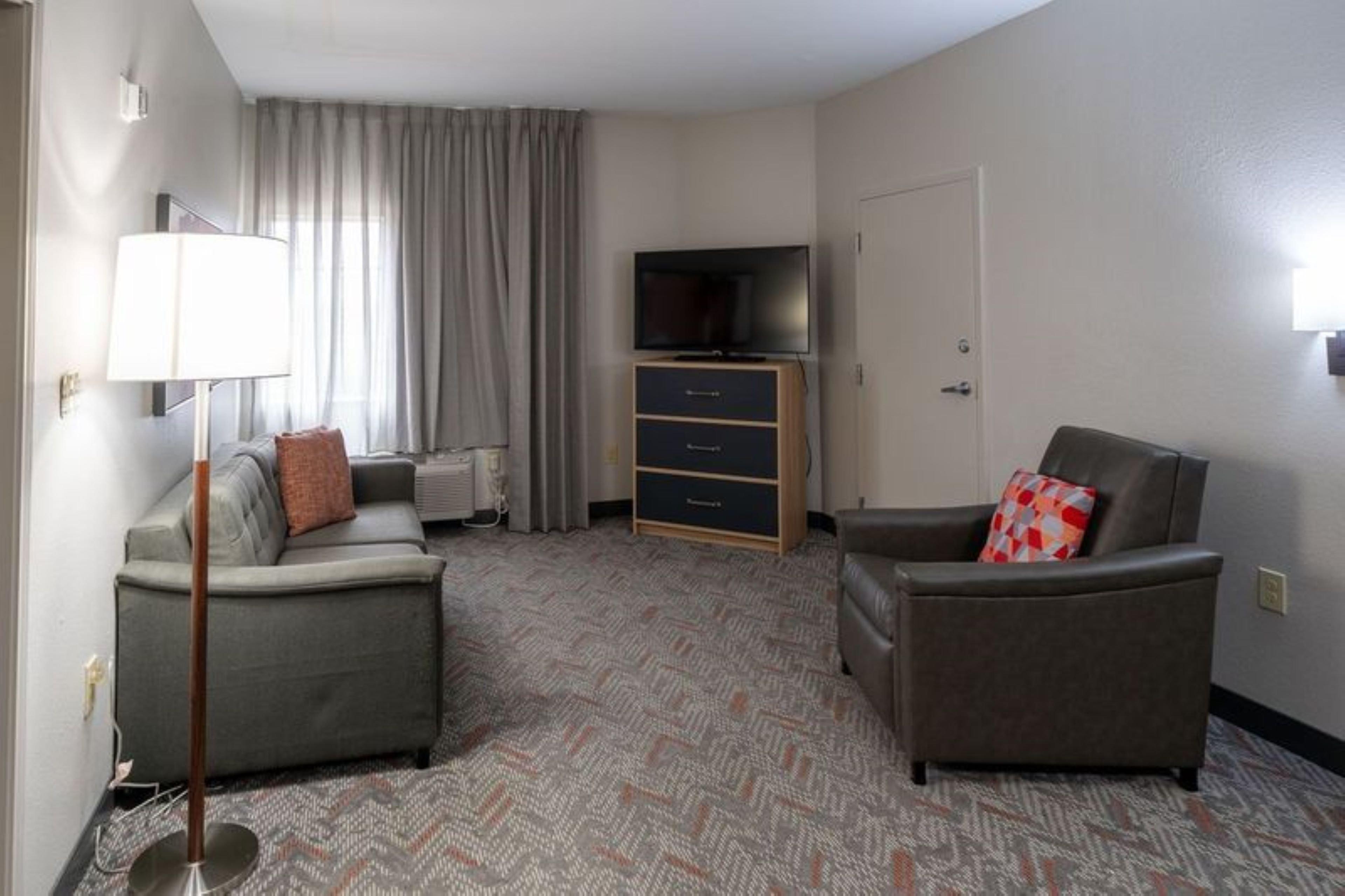 Suite Queen Size Bed