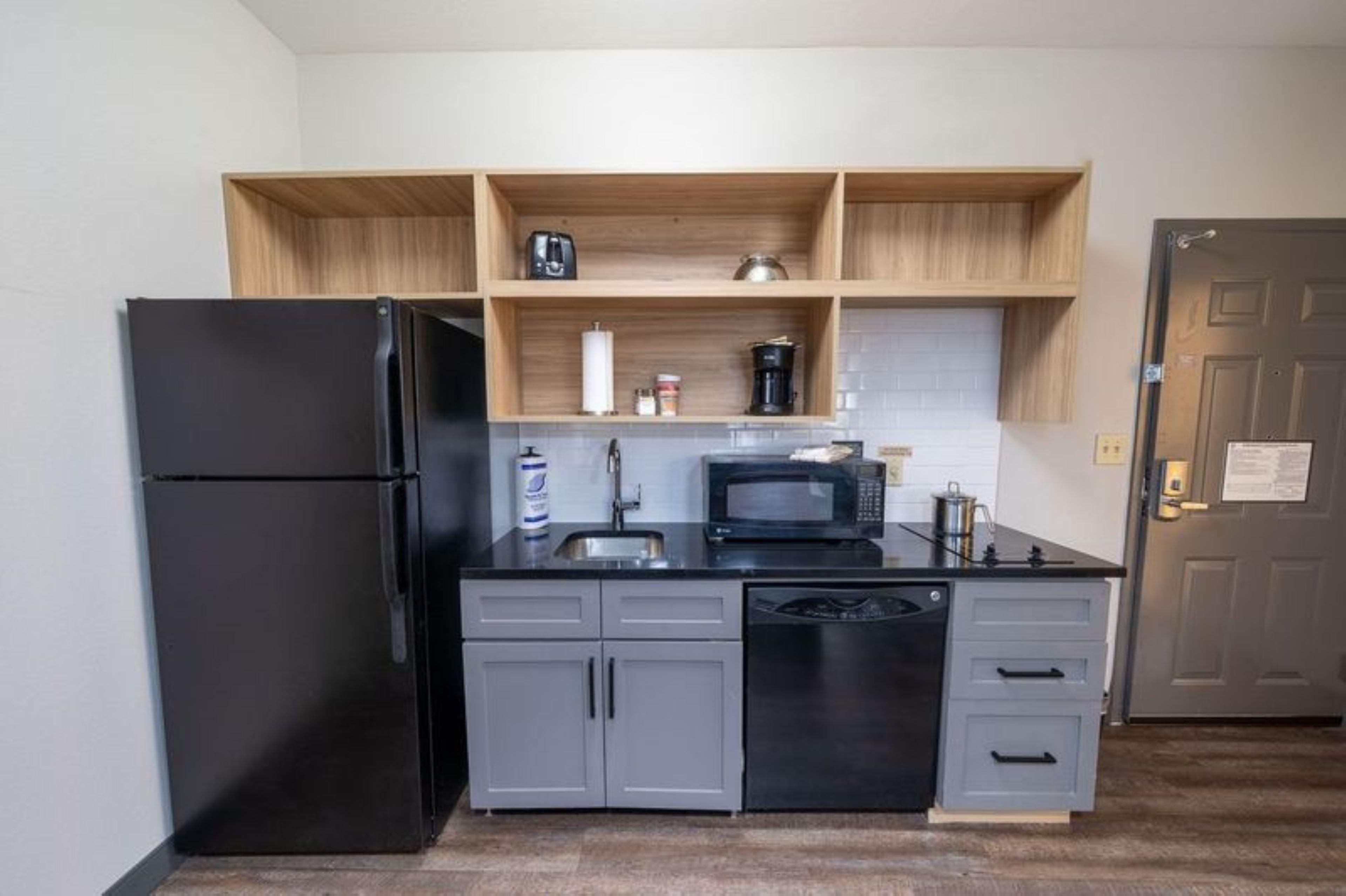 Studio Queen Size Bed