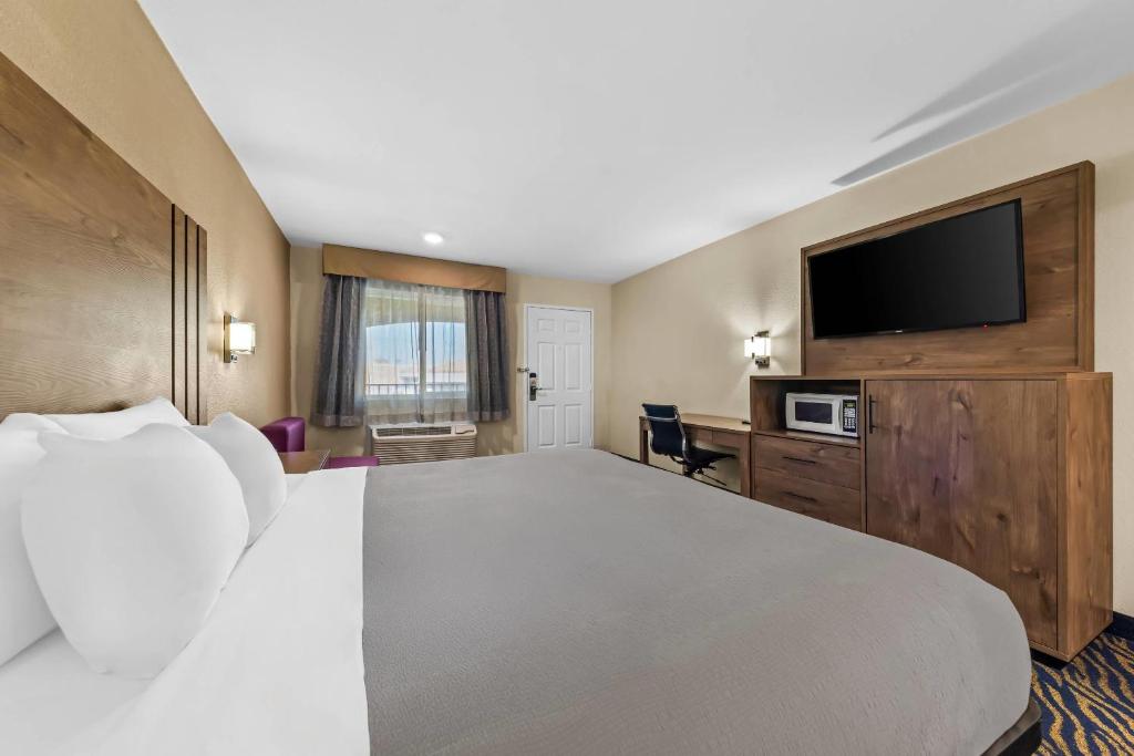 Room King Bed Non Smoking