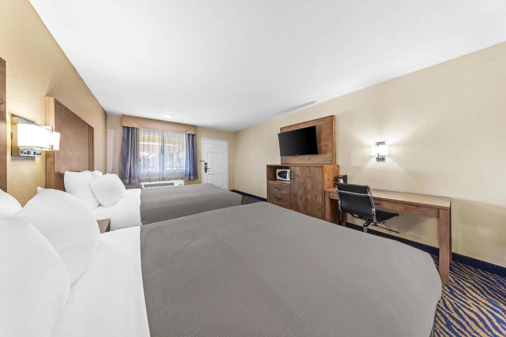 Room Two Queen Beds Non Smoking