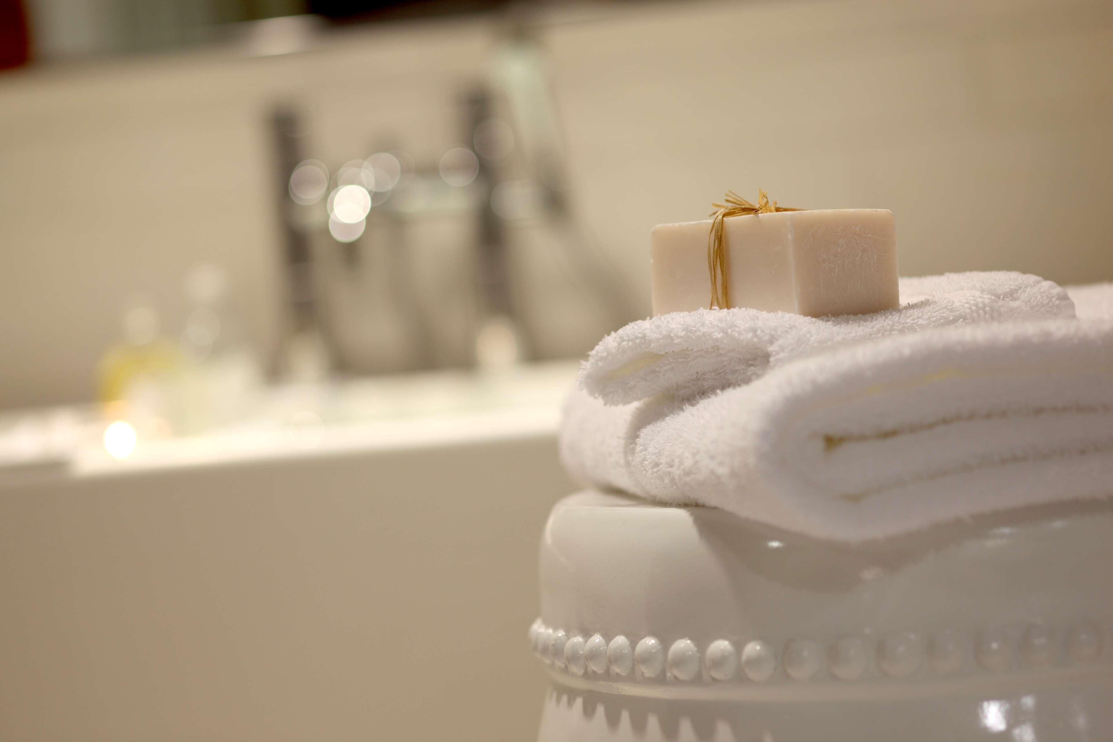 Double King Bed Non Smoking