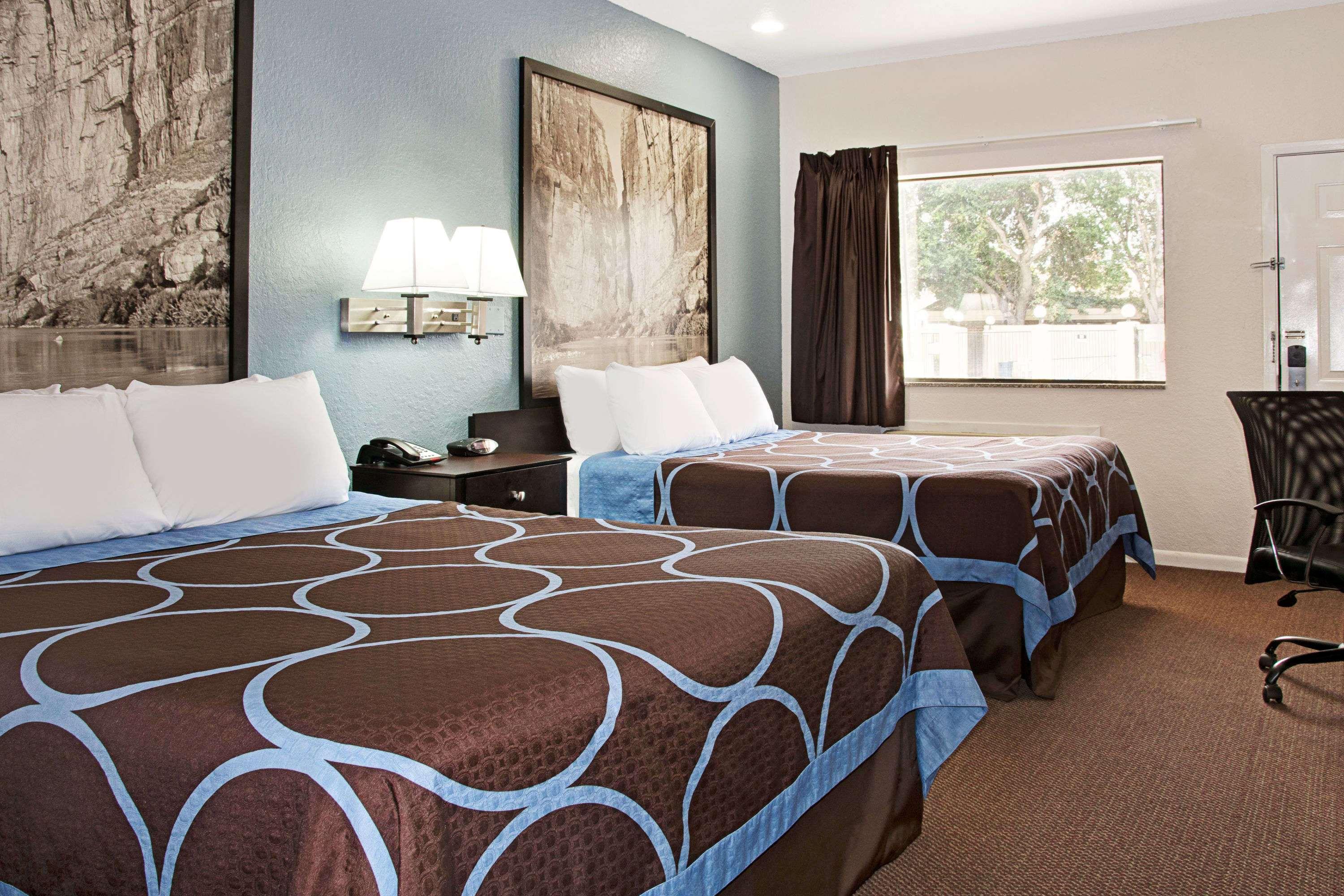 Quadruple Two Double Beds