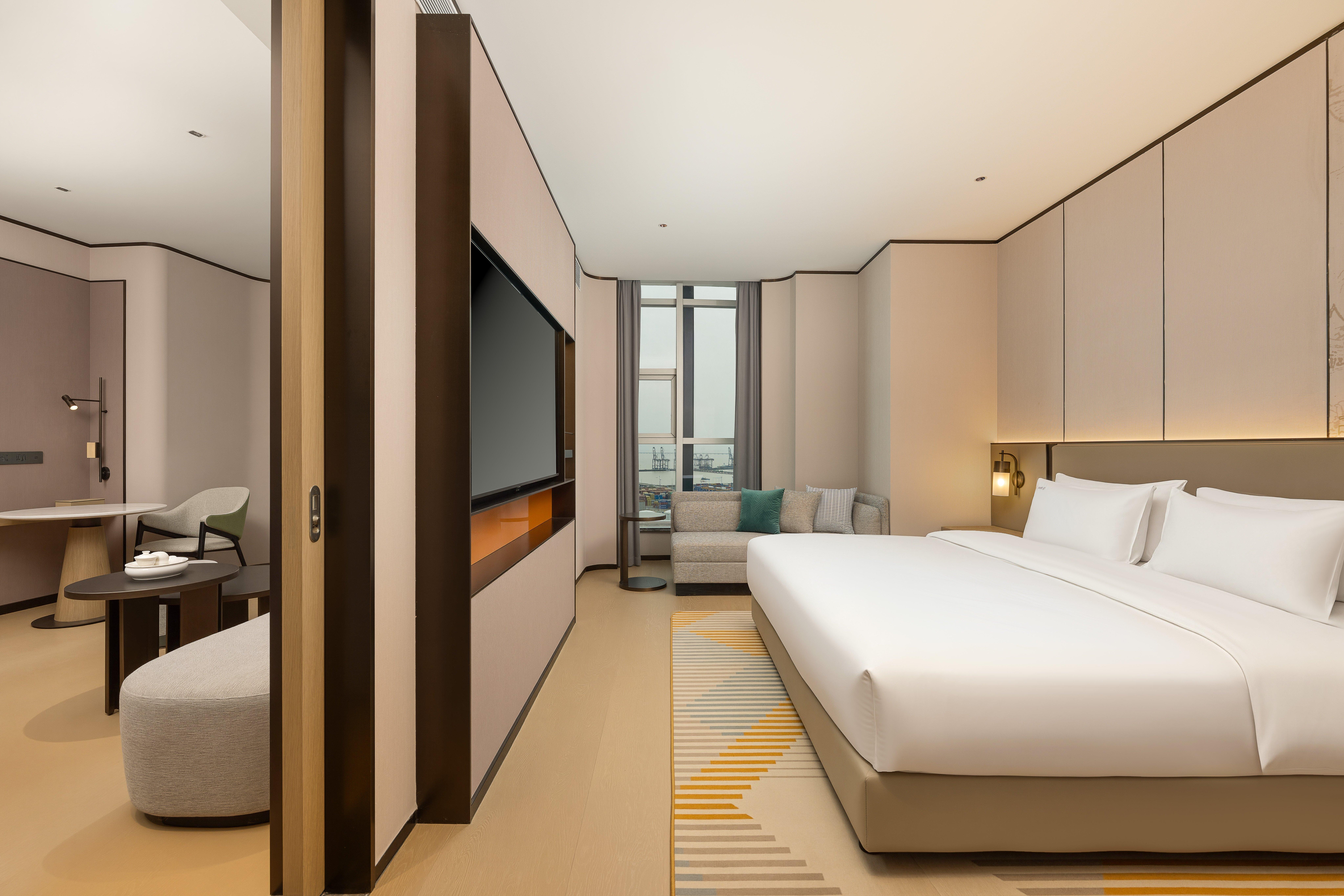 Suite Sea View King Bed
