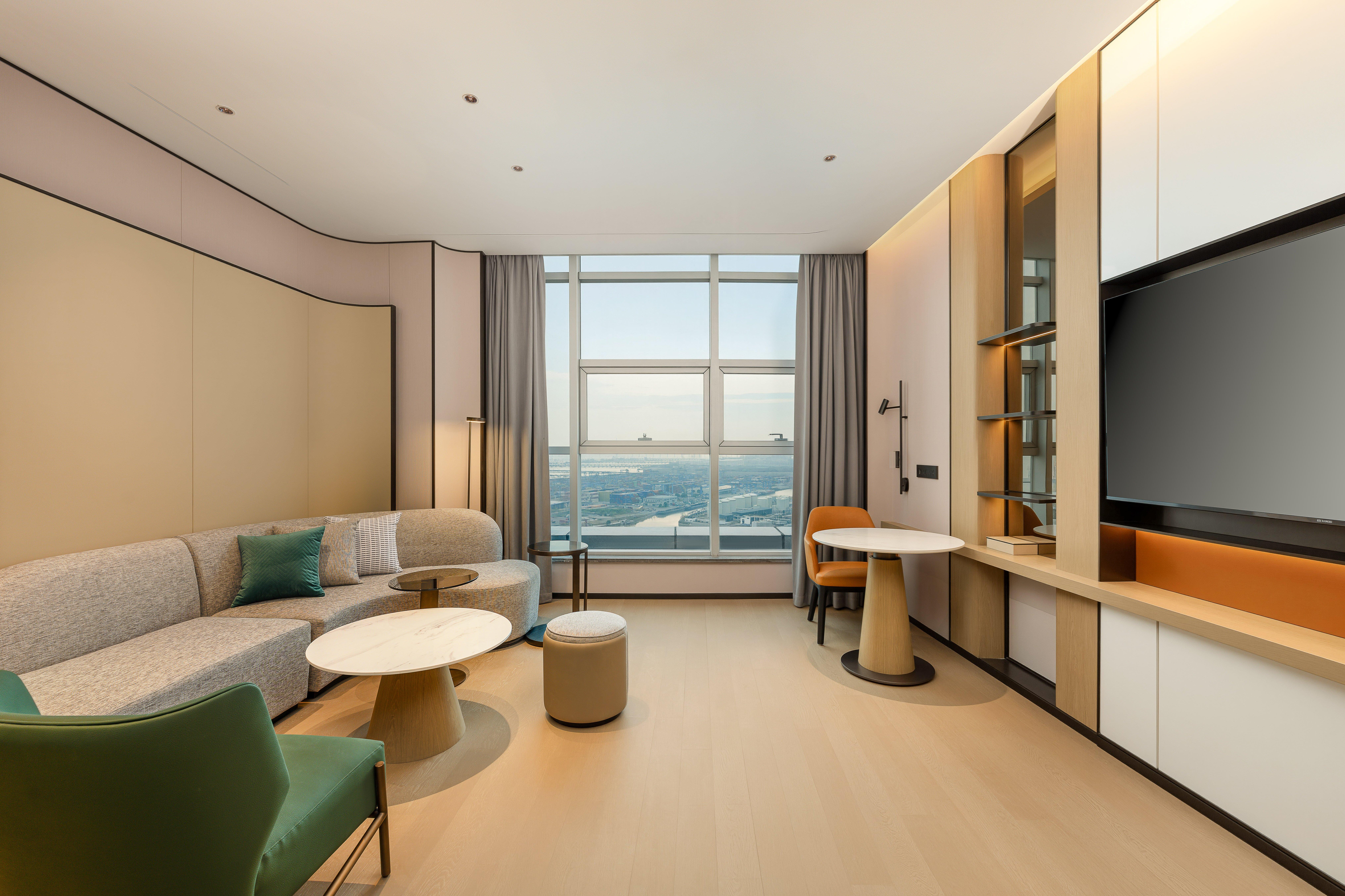 Suite Sea View King Bed