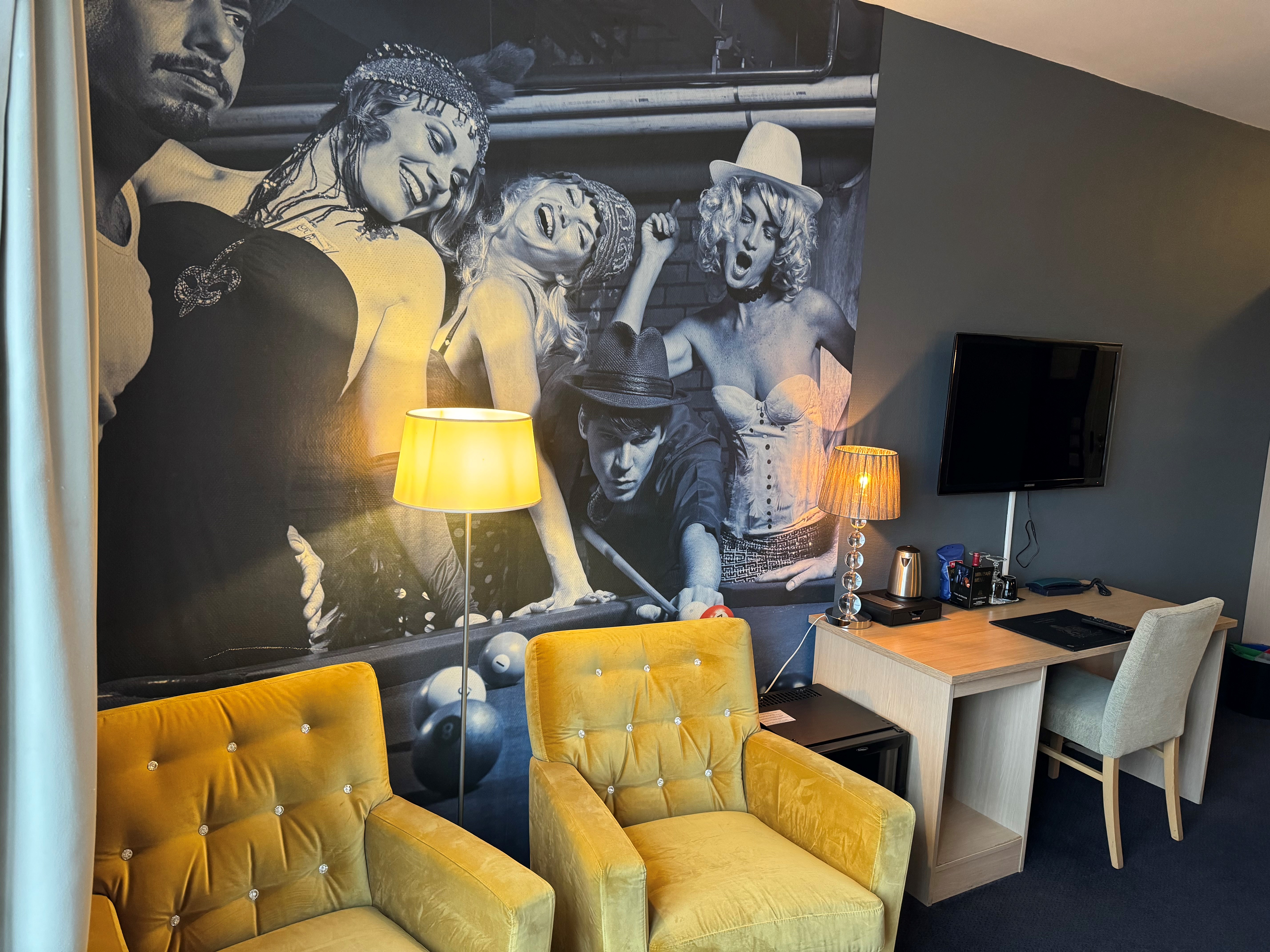 Double King Size Bed