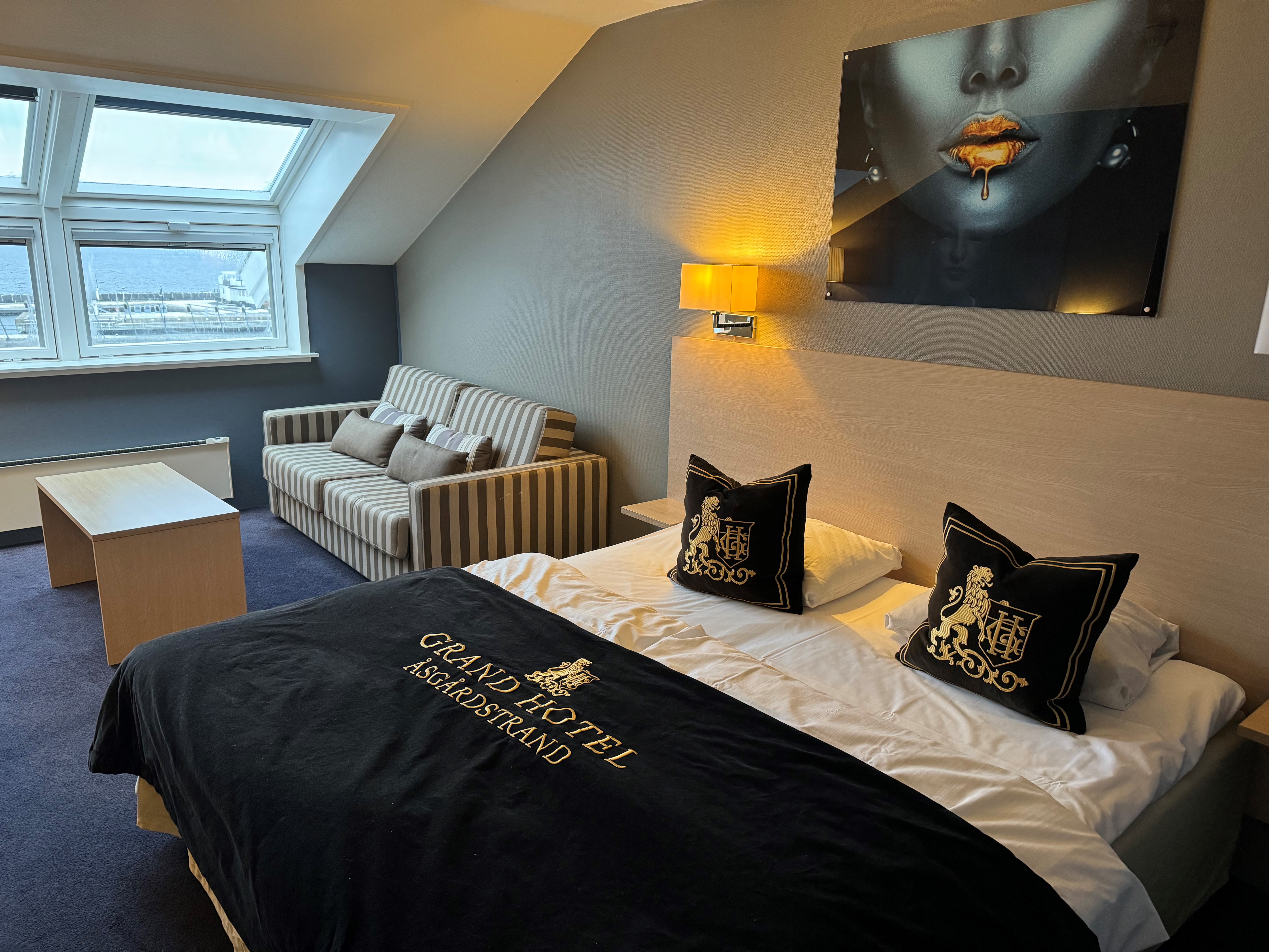 Family Room Capacity 1