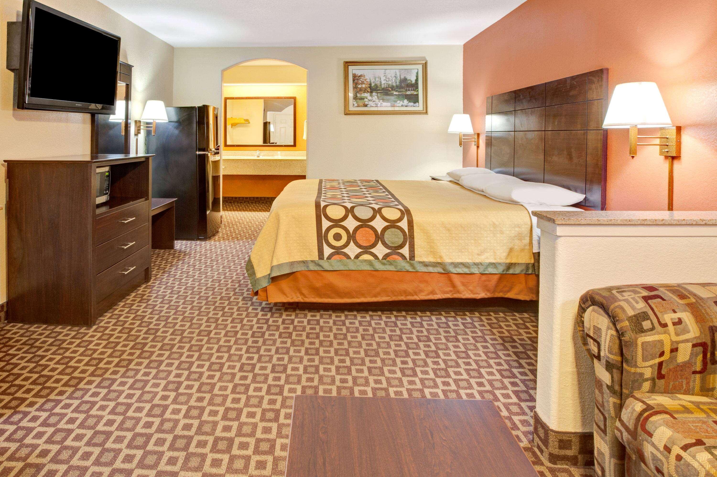 Double King Bed Non Smoking