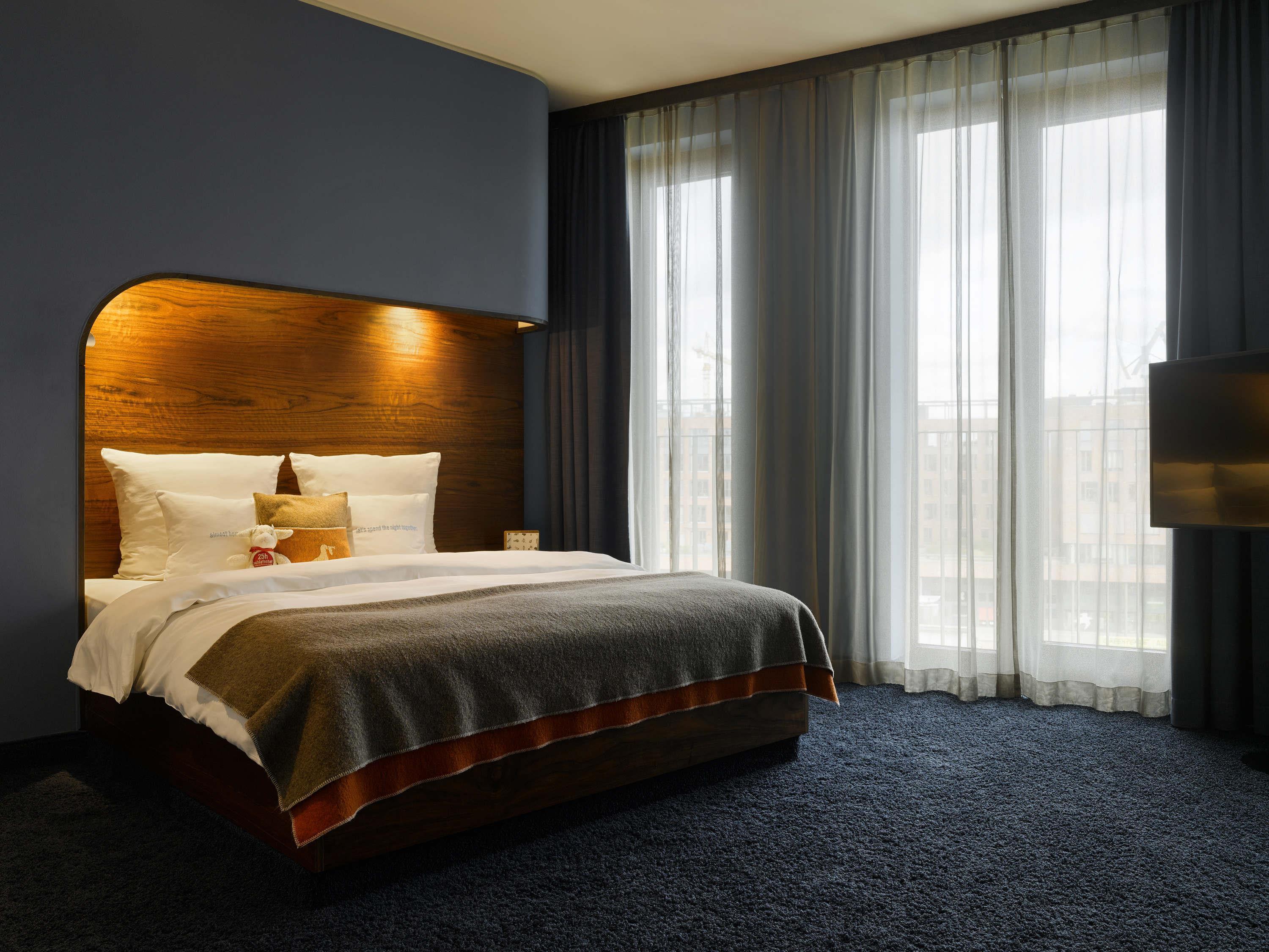 Double King Size Bed