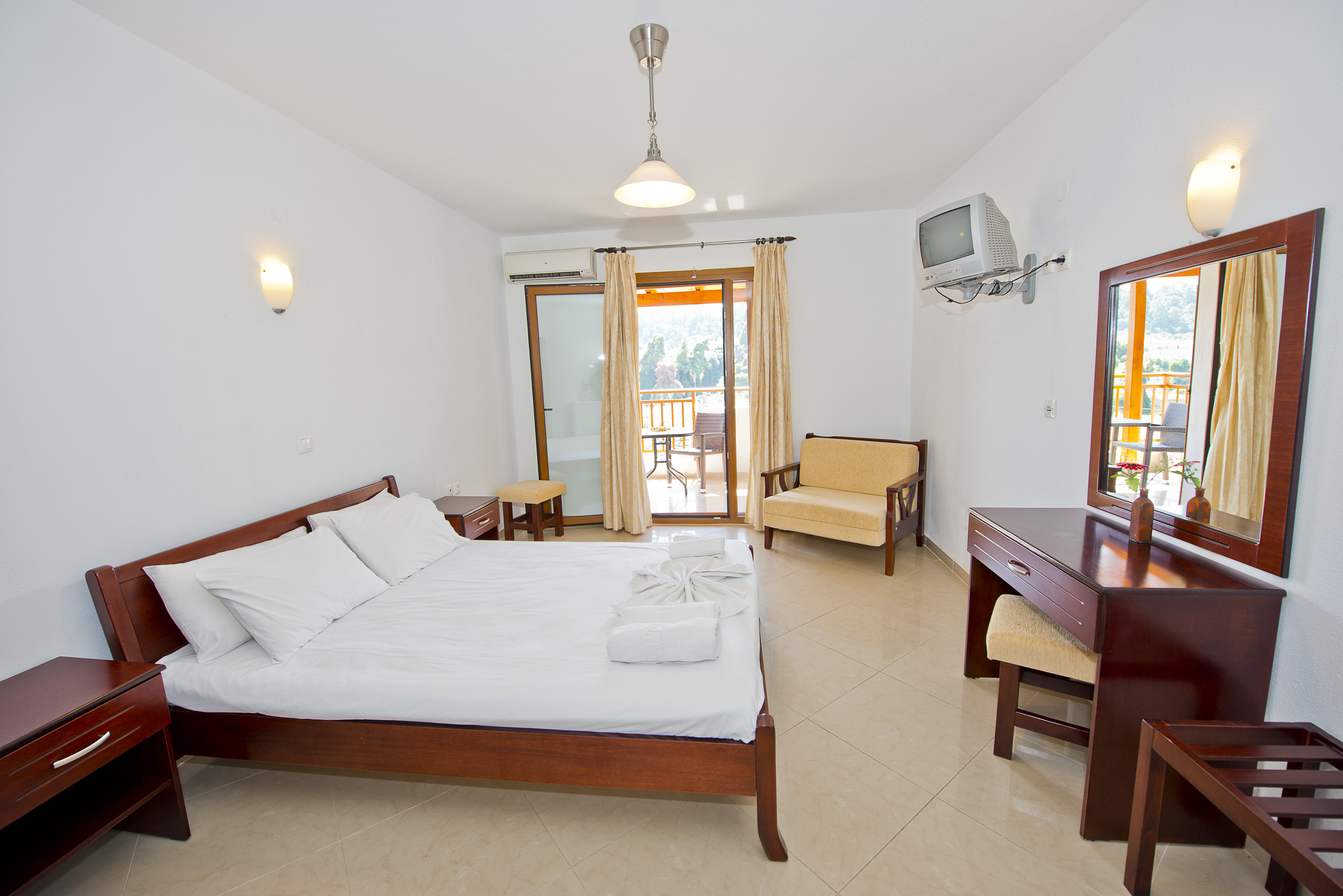 Double or Twin Standard