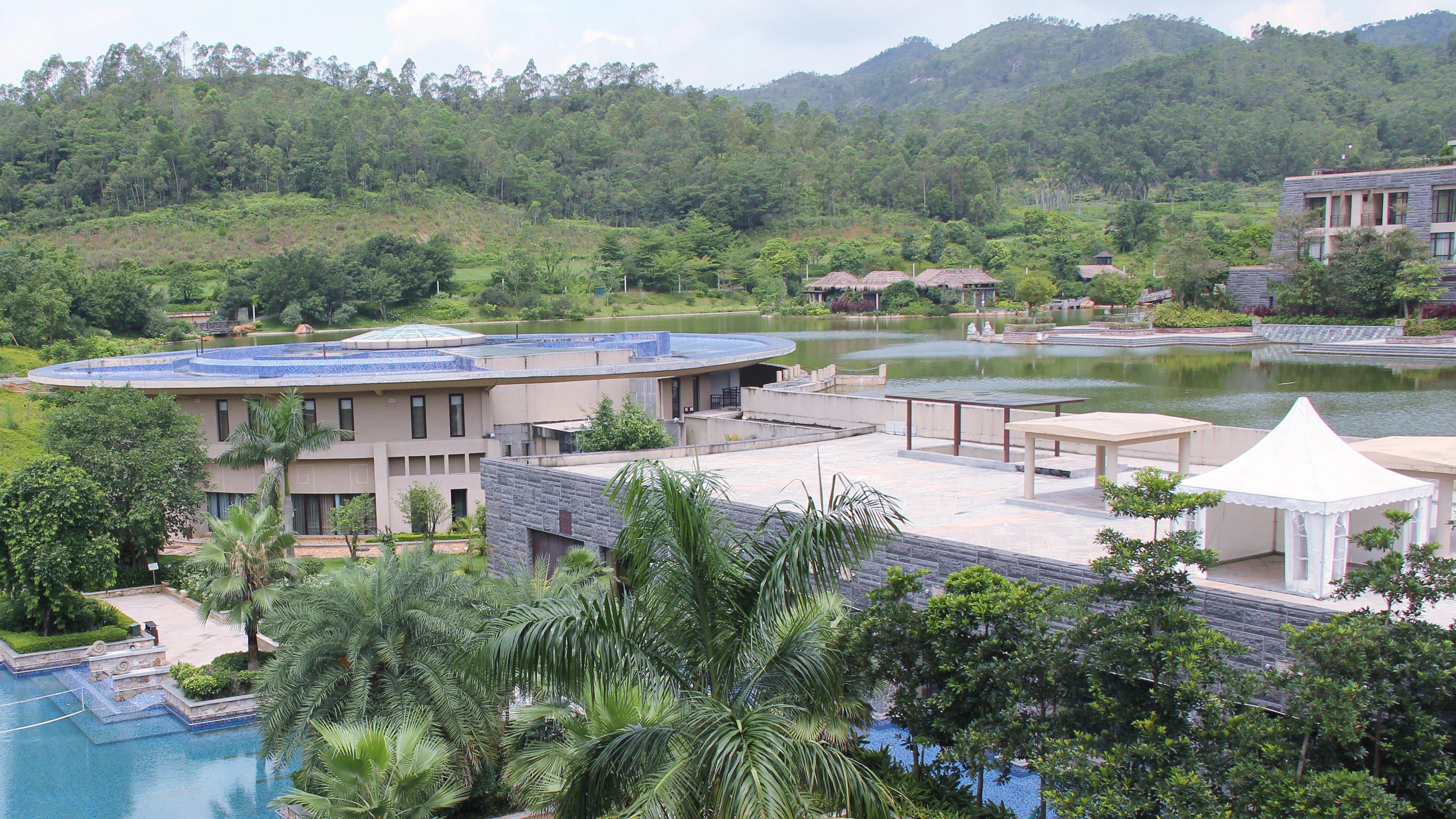 Double Club King Bed