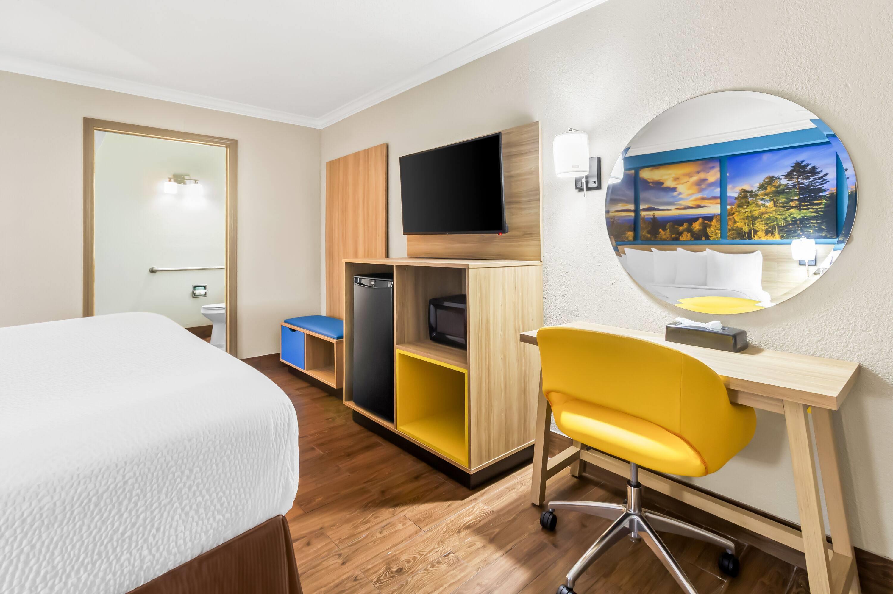 Double King Bed Non Smoking