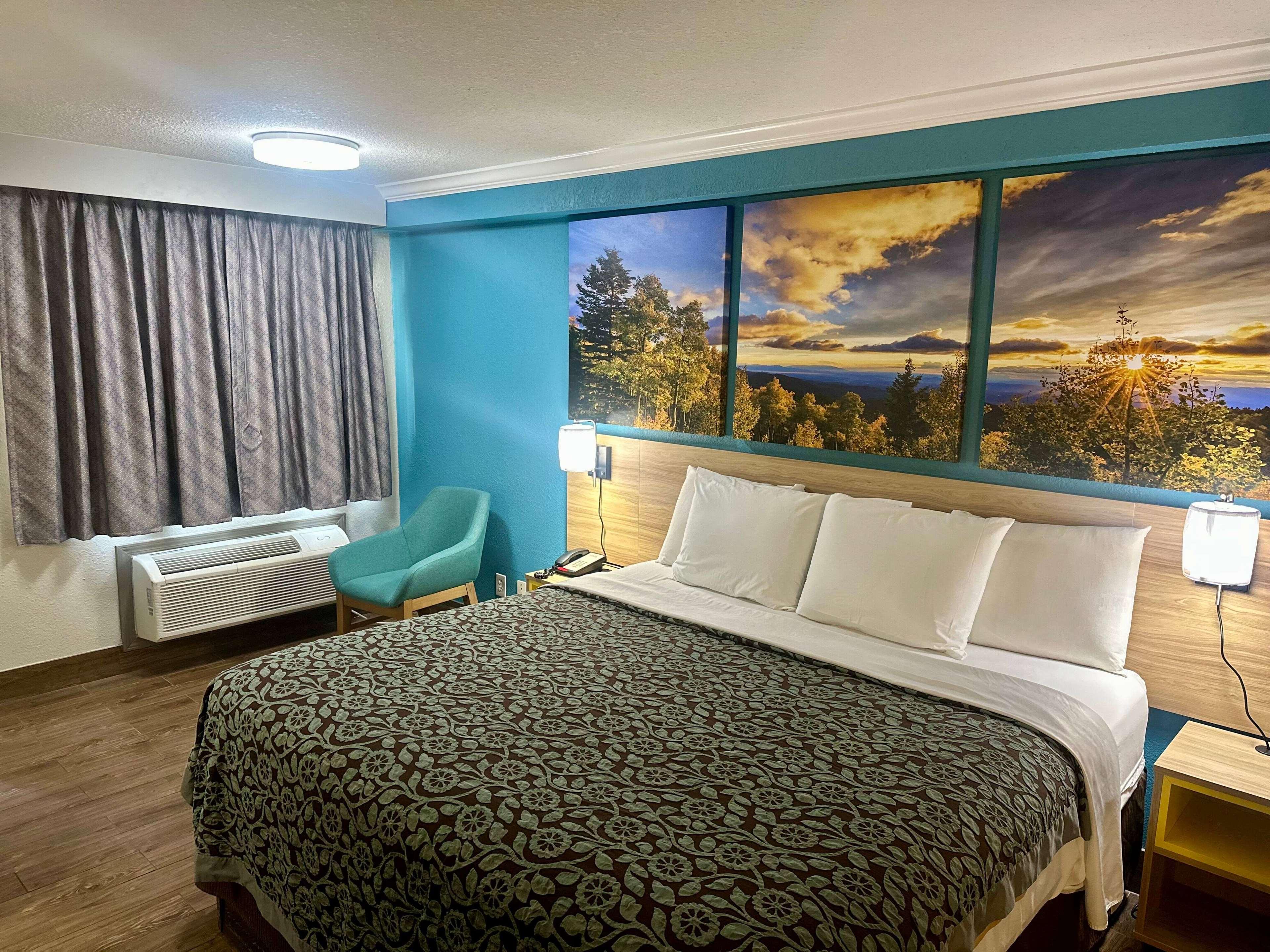 Double King Bed Non Smoking