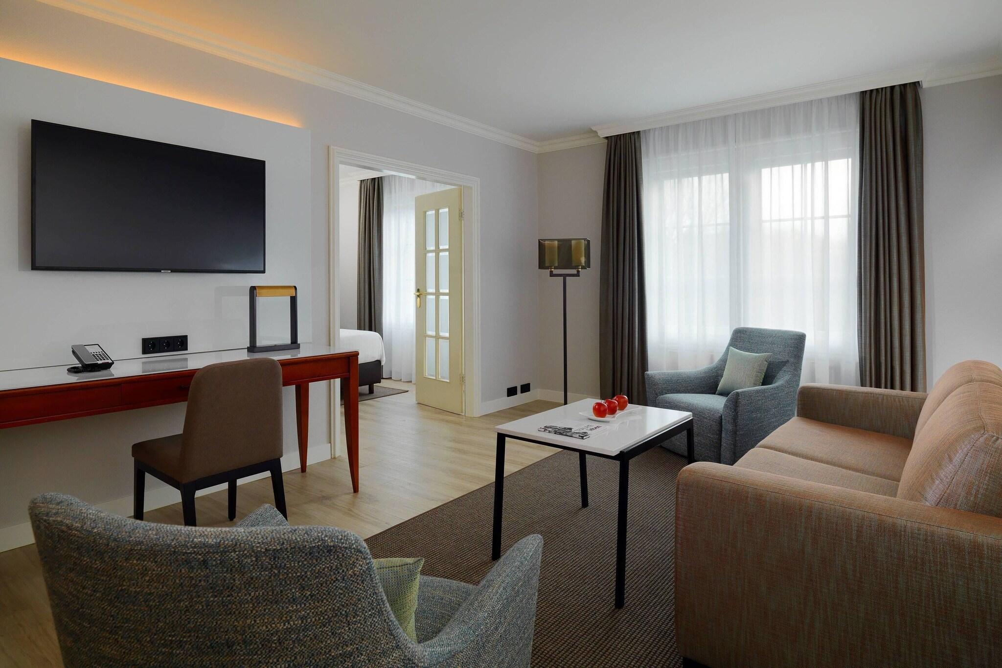 Suite King Bed One Bedroom 