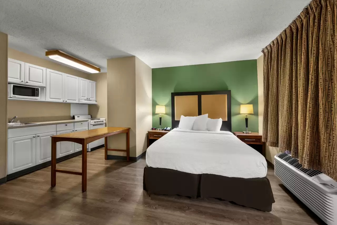 Suite Accessible-queen Size Bed