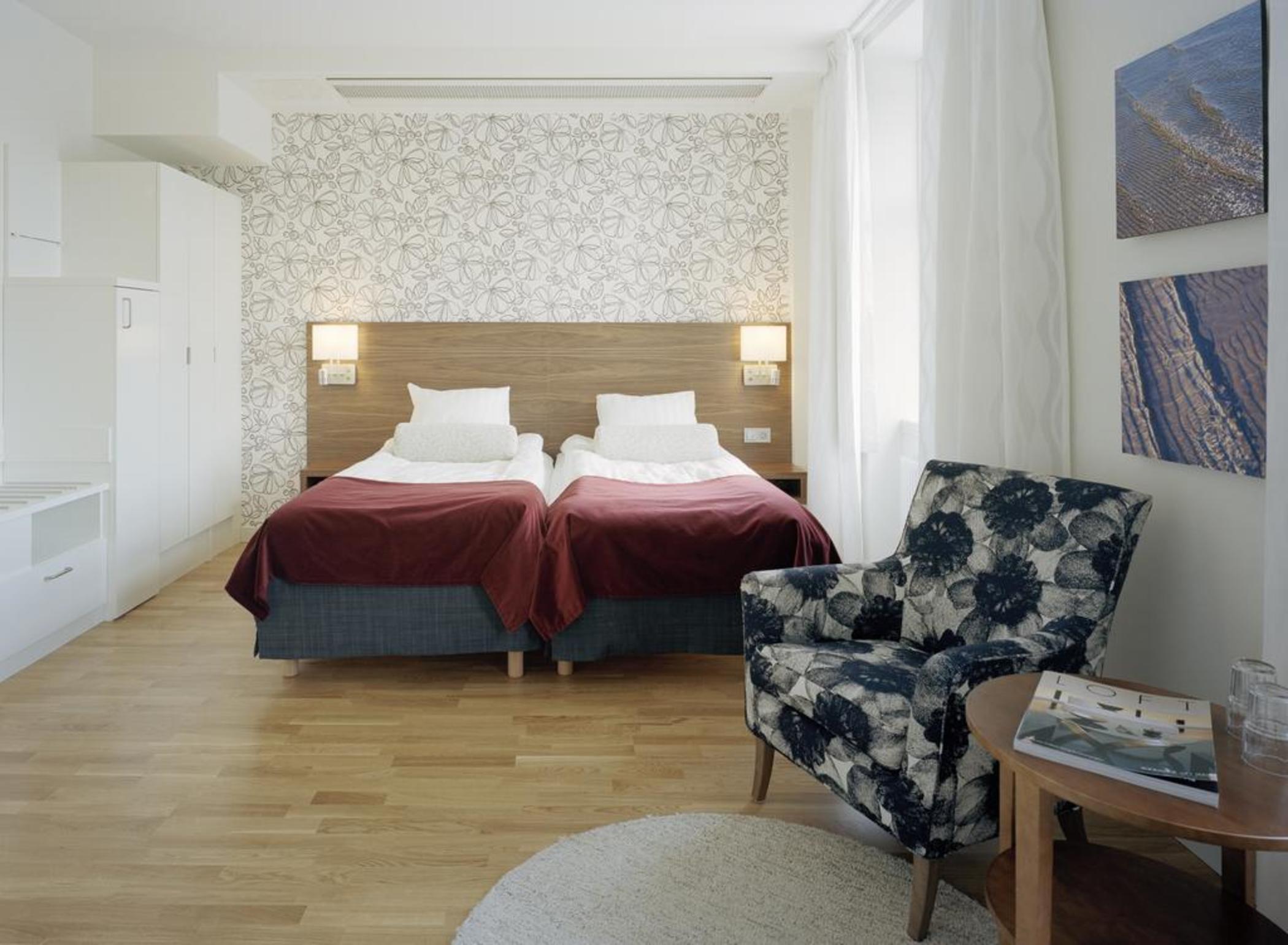 Family Room Capacity 3