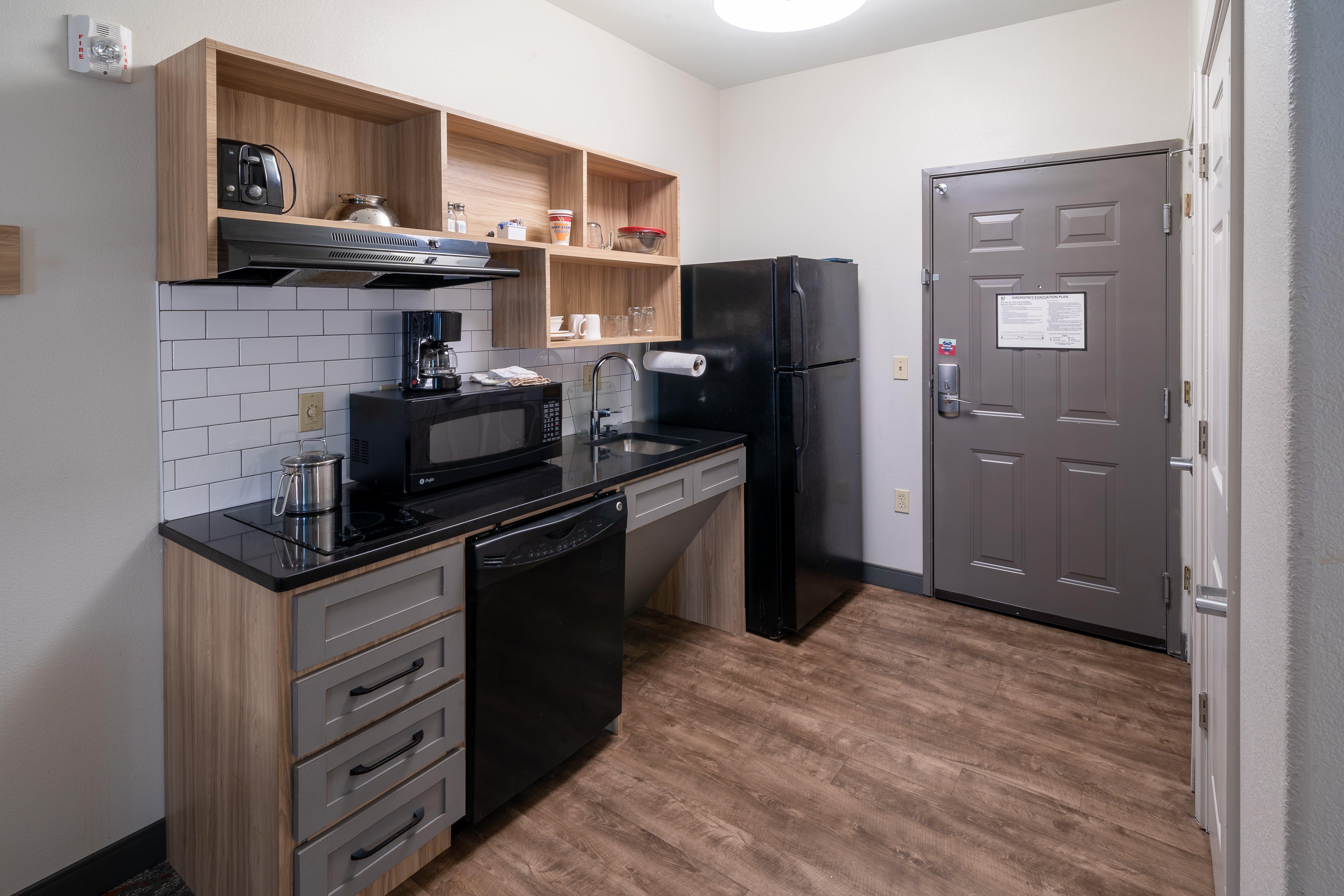 Studio Accessible-queen Size Bed