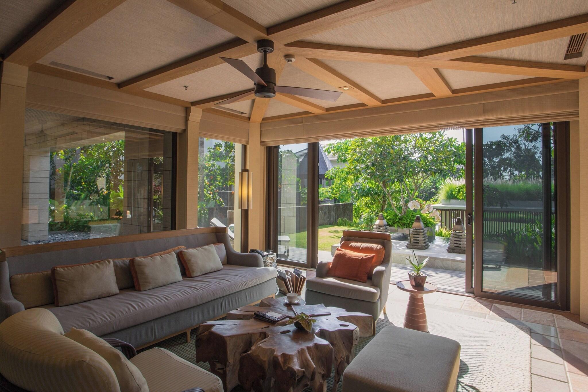 Villa Garden View King Bed