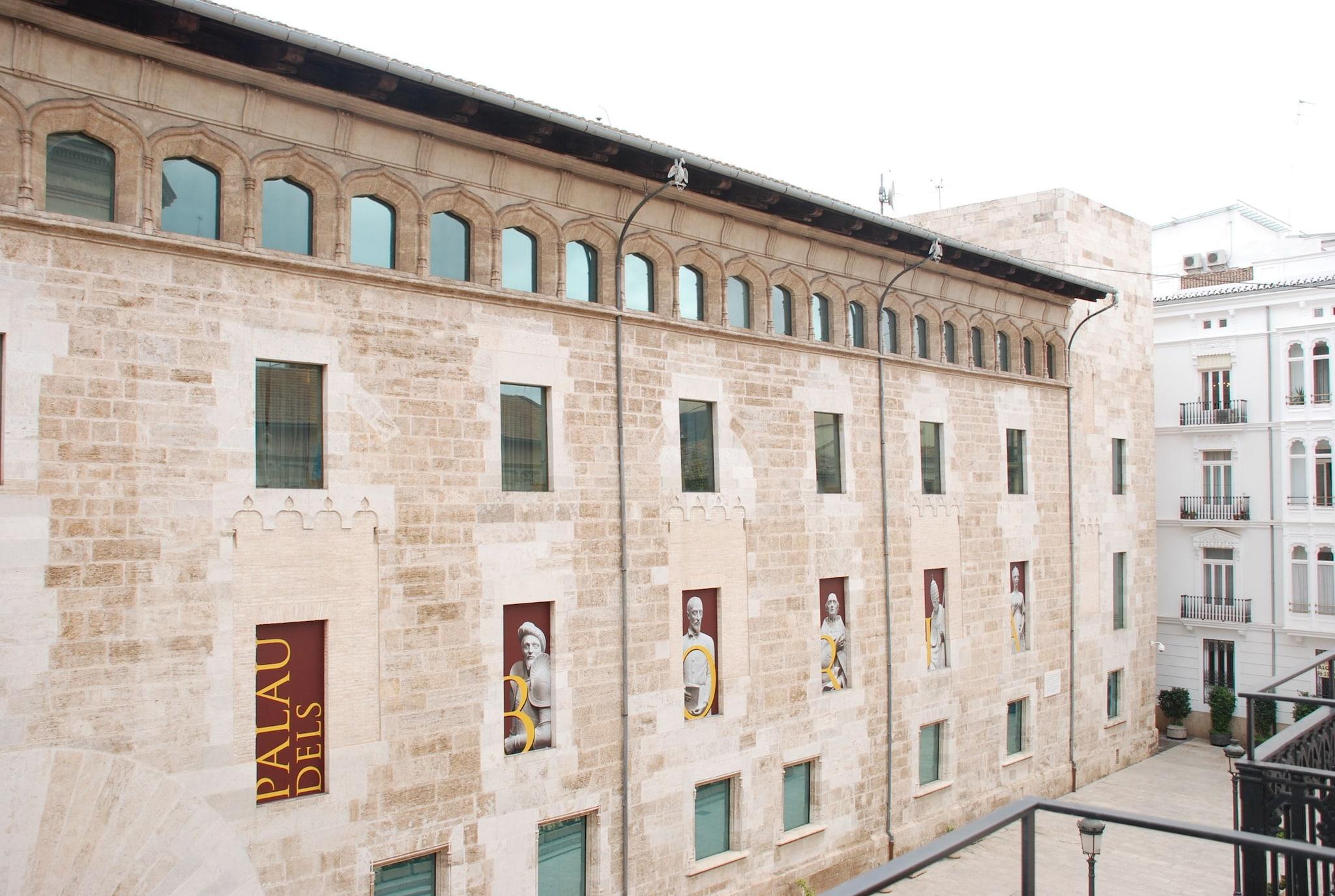 Double Classic City View