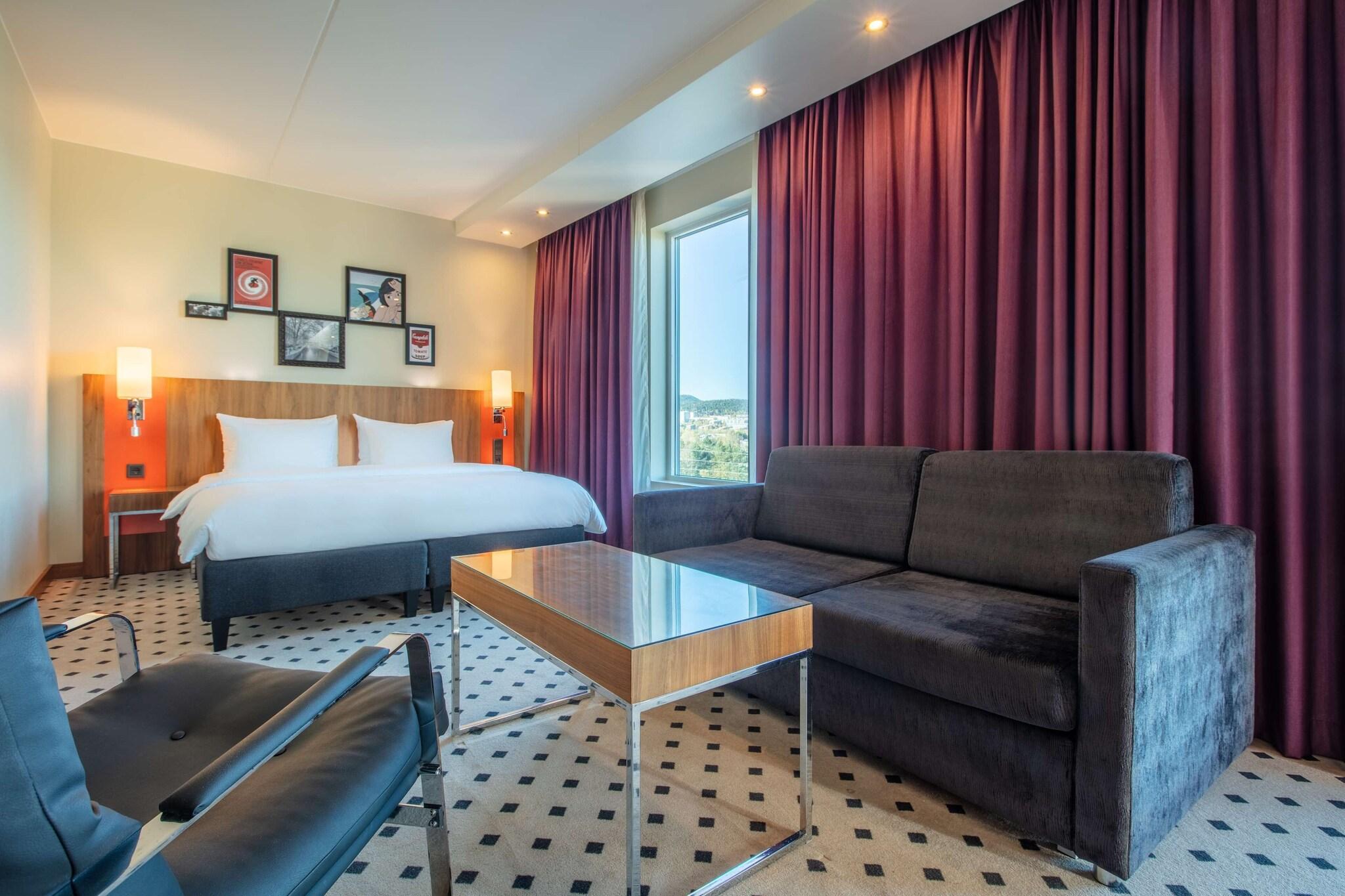 Junior Suite King Size Bed