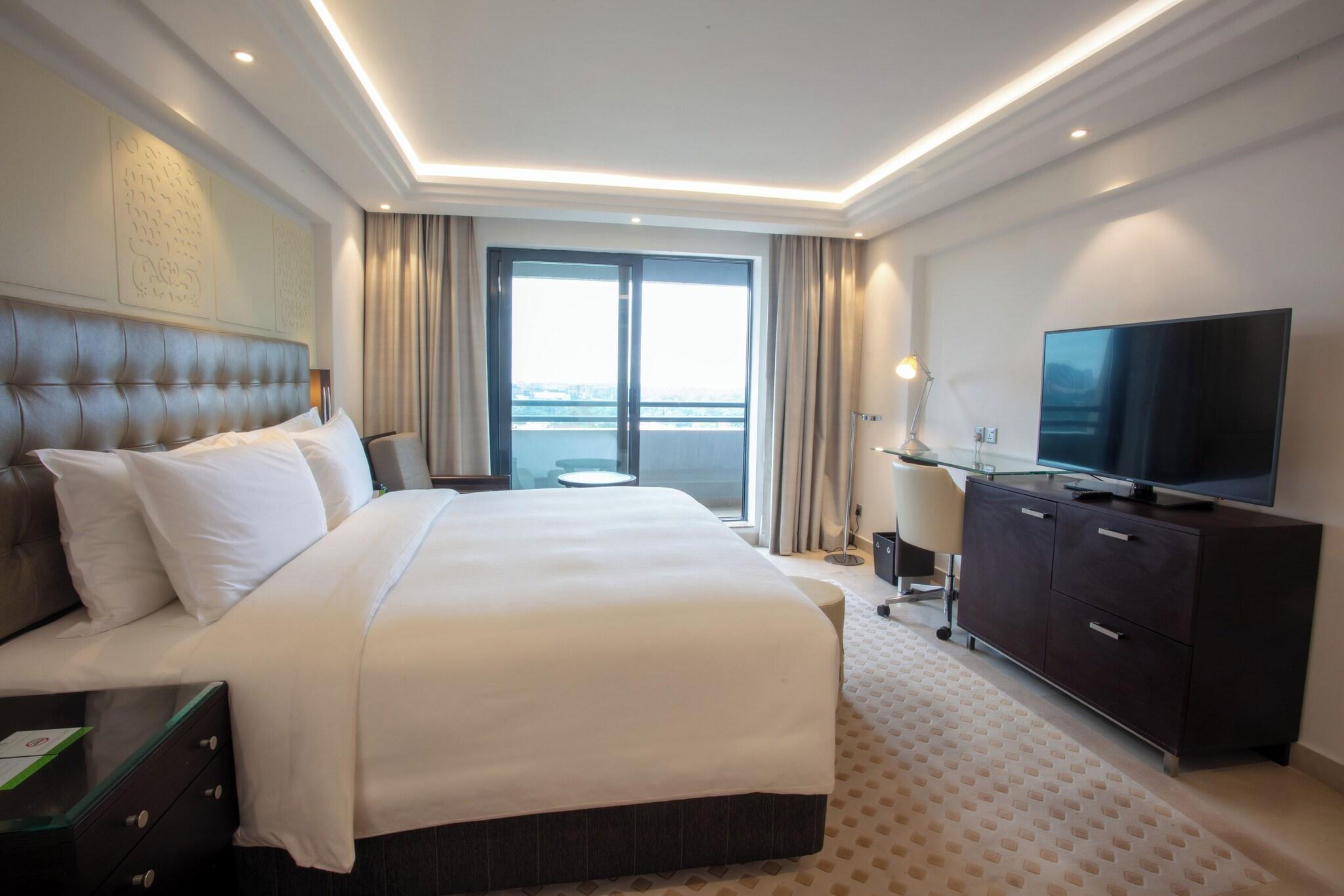 Junior Suite Premium King Bed