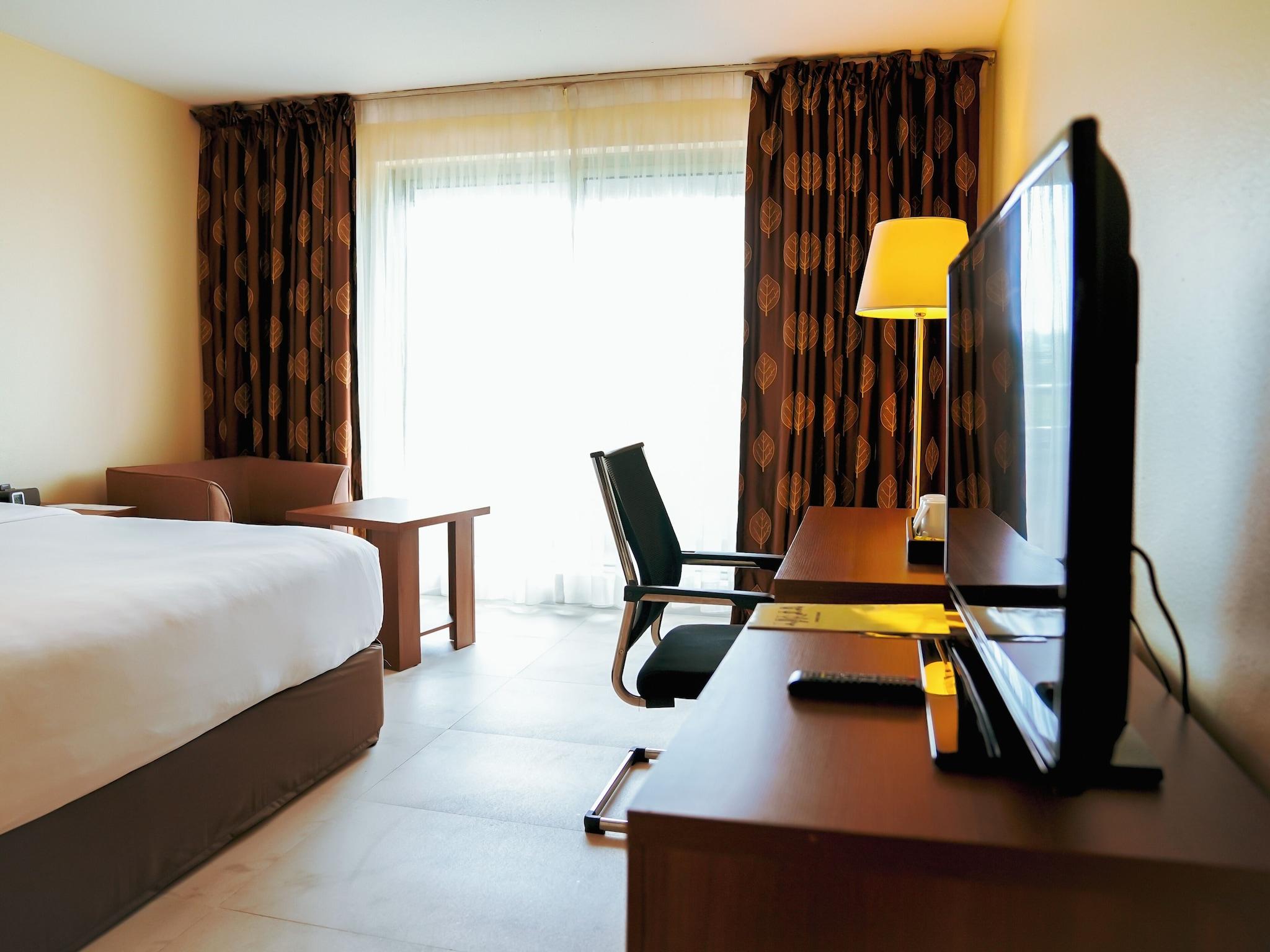 Double Superior King Bed