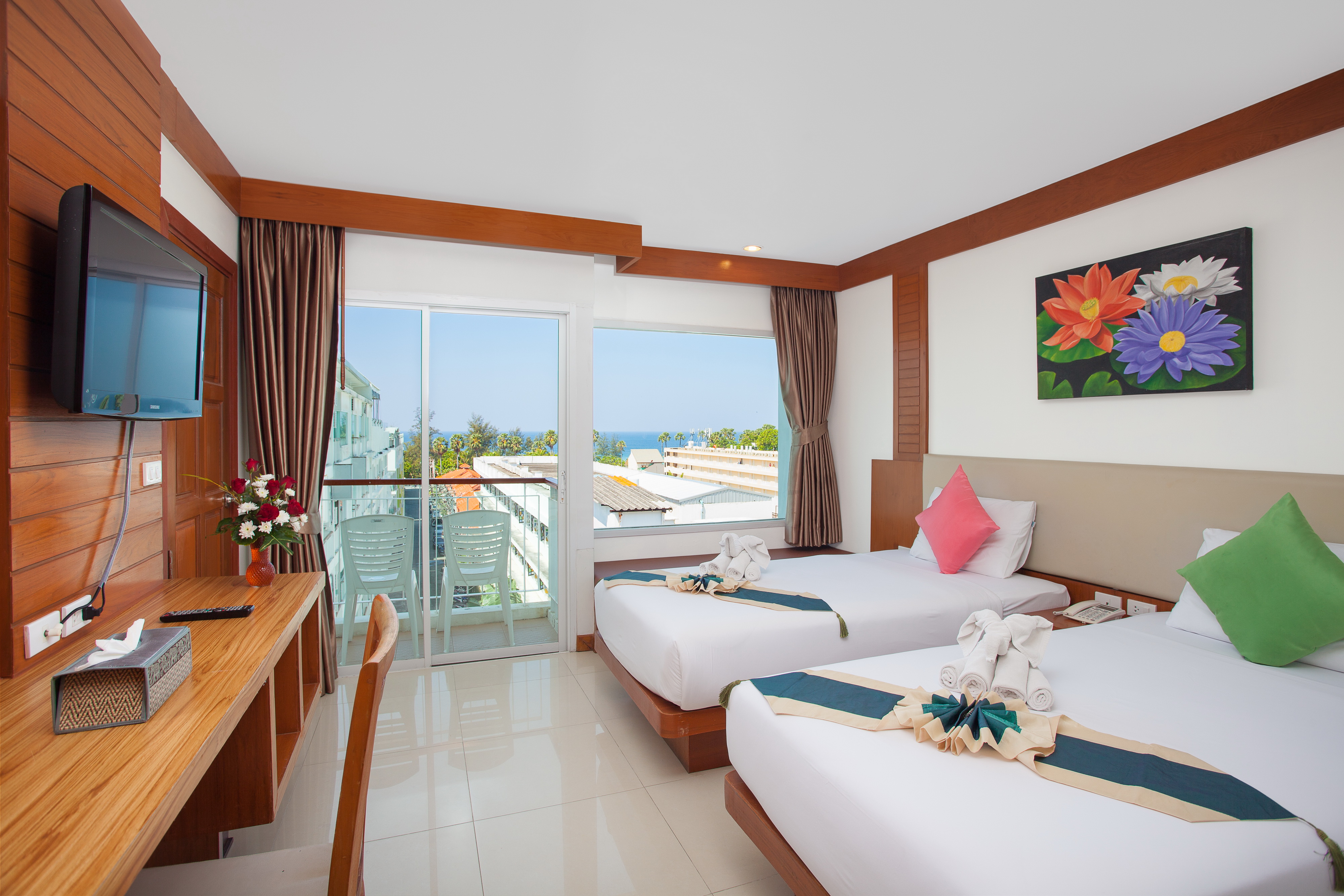 Double or Twin Deluxe