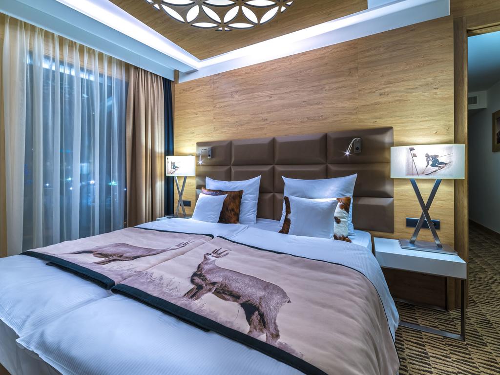 Double Single Executive