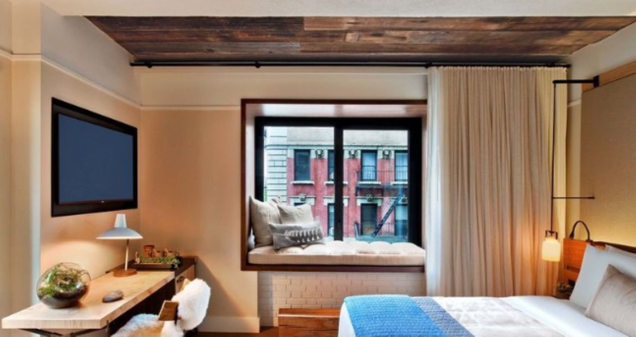 Studio King Size Bed