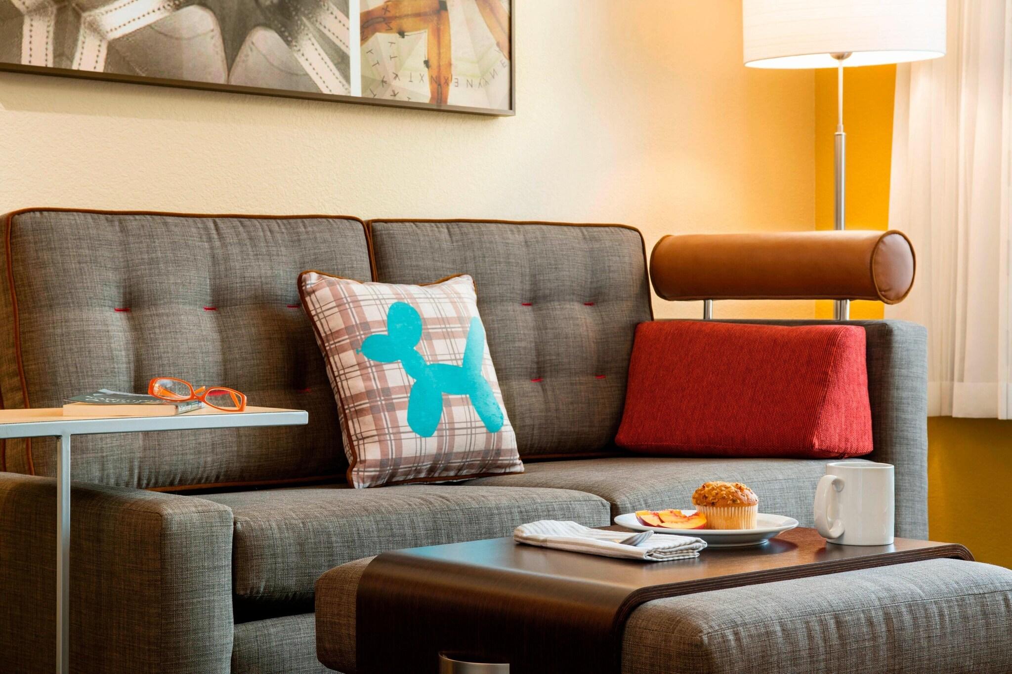 Suite Queen Size Bed