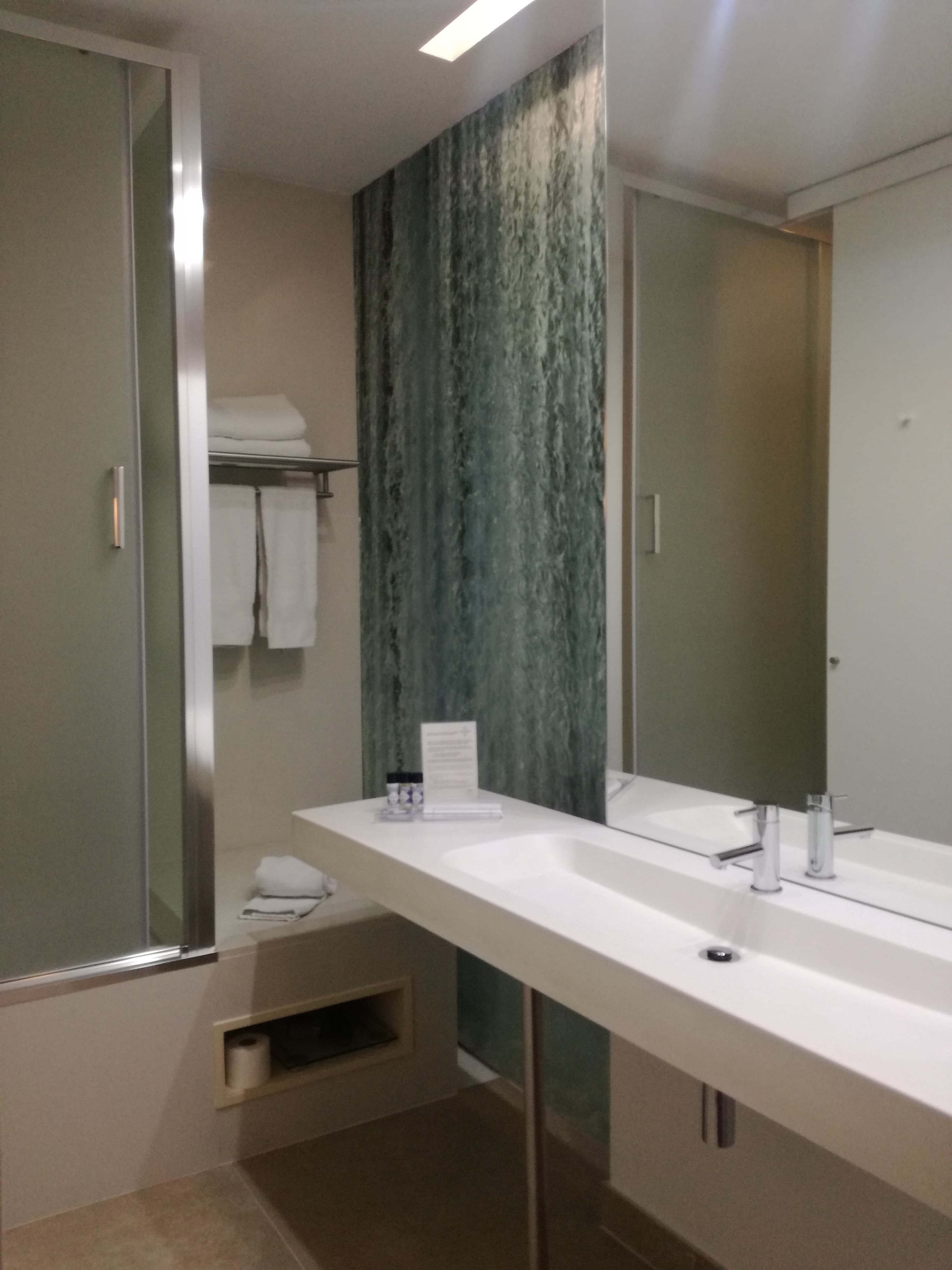 Double or Twin Superior