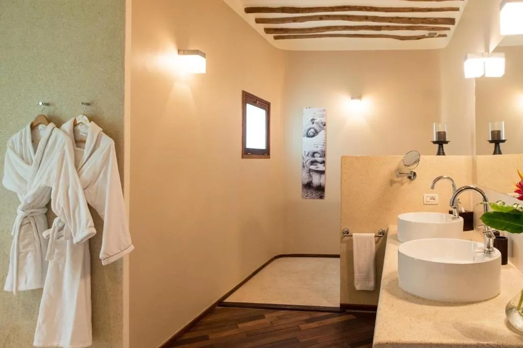 Villa Partial Ocean View