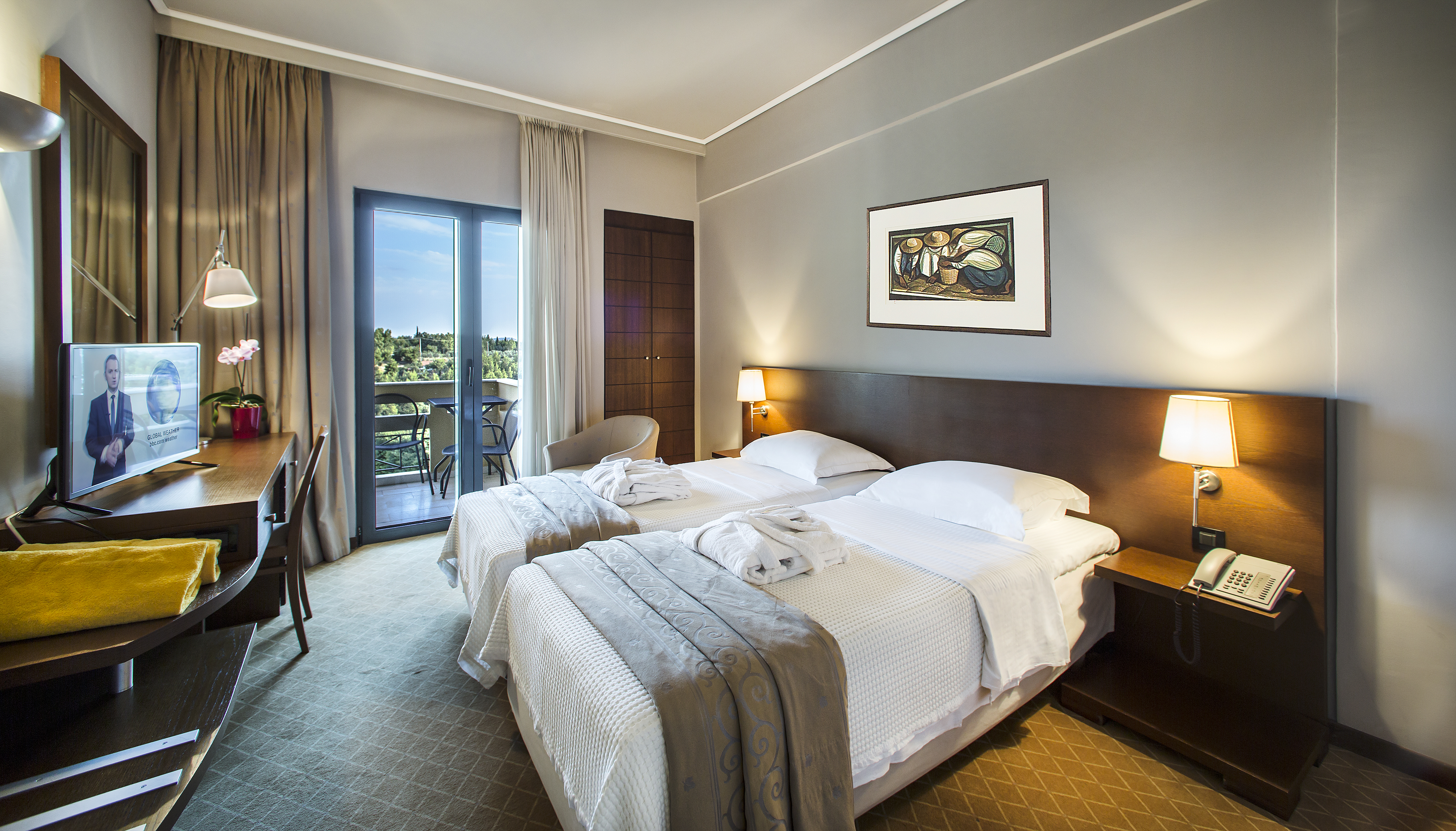 Double or Twin Deluxe