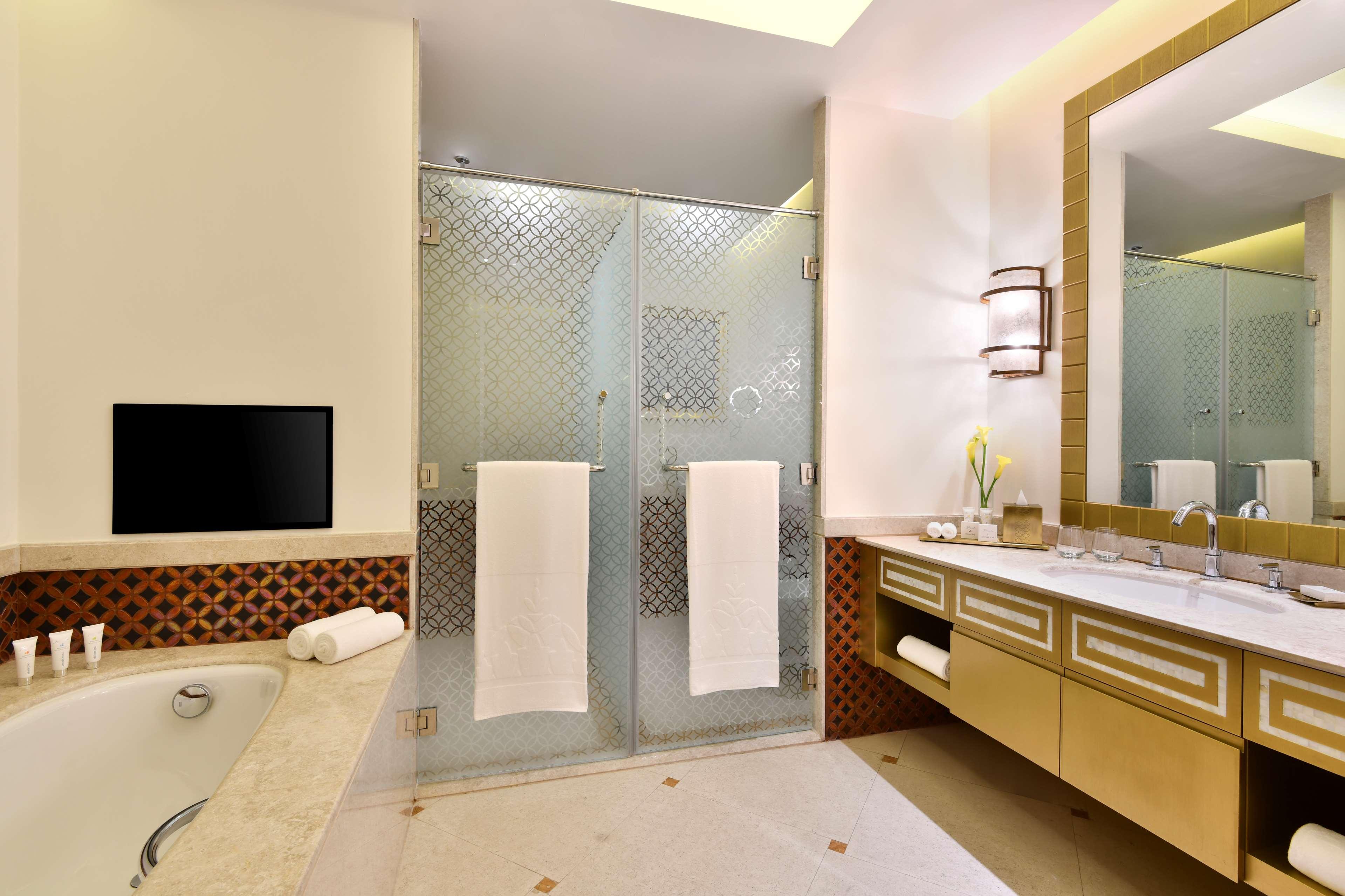 Double or Twin Deluxe