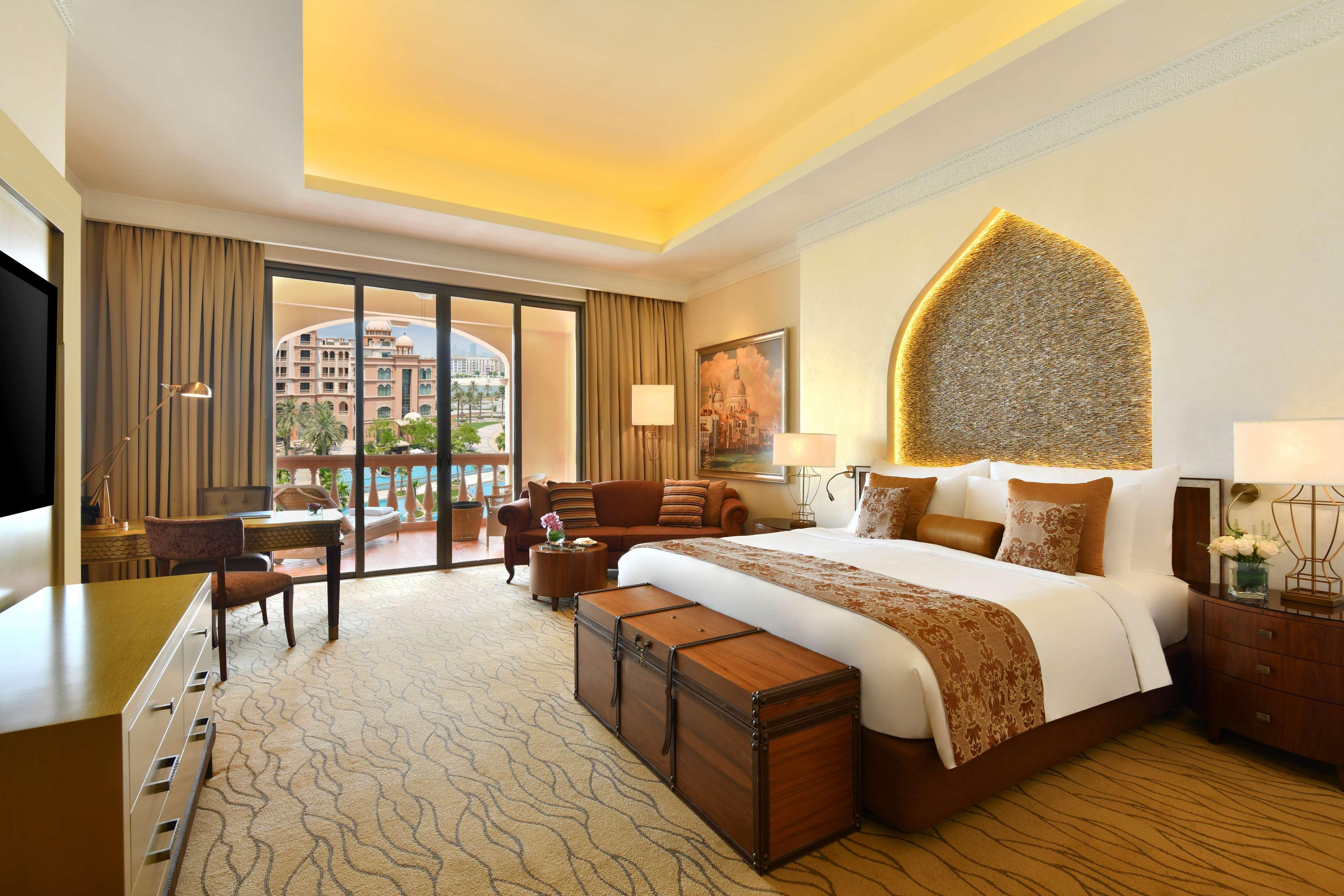 Double Deluxe Pool View