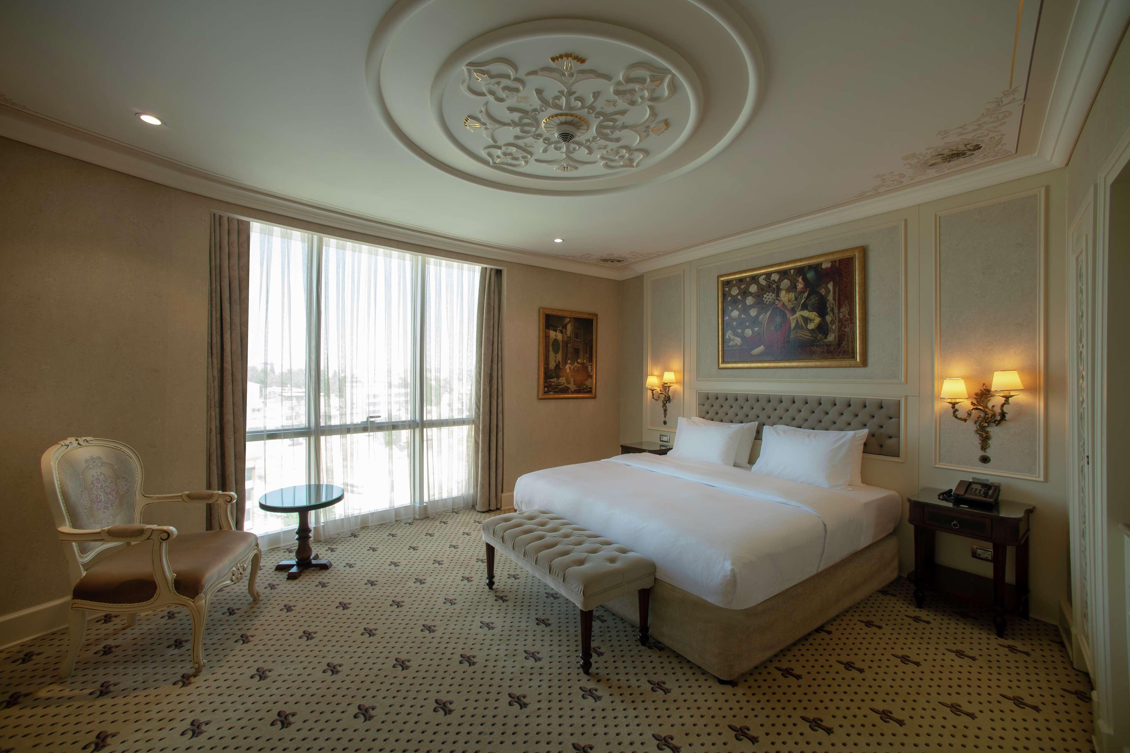 Double Guest Room King Bed