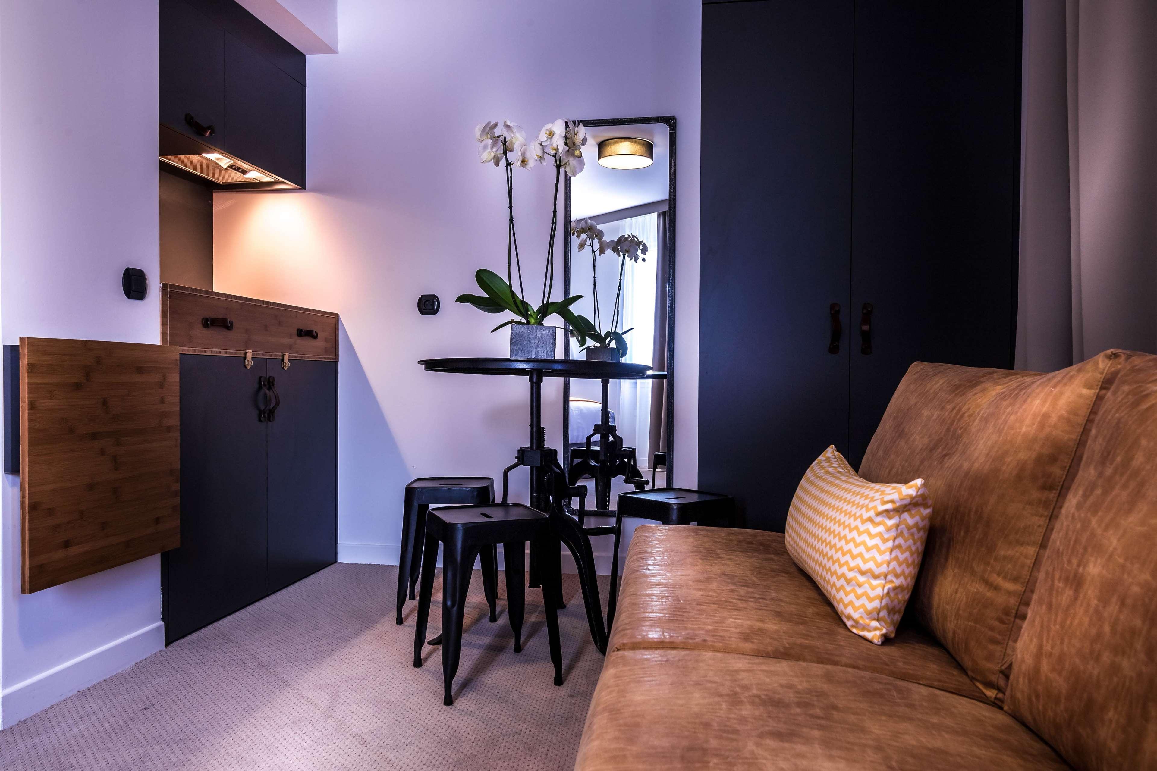 Suite Queen Size Bed