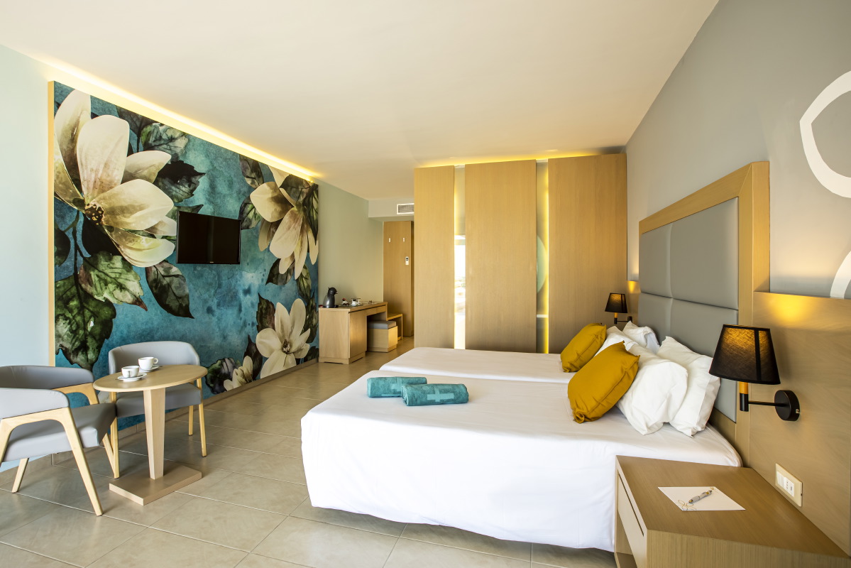 Double or Twin Sea View