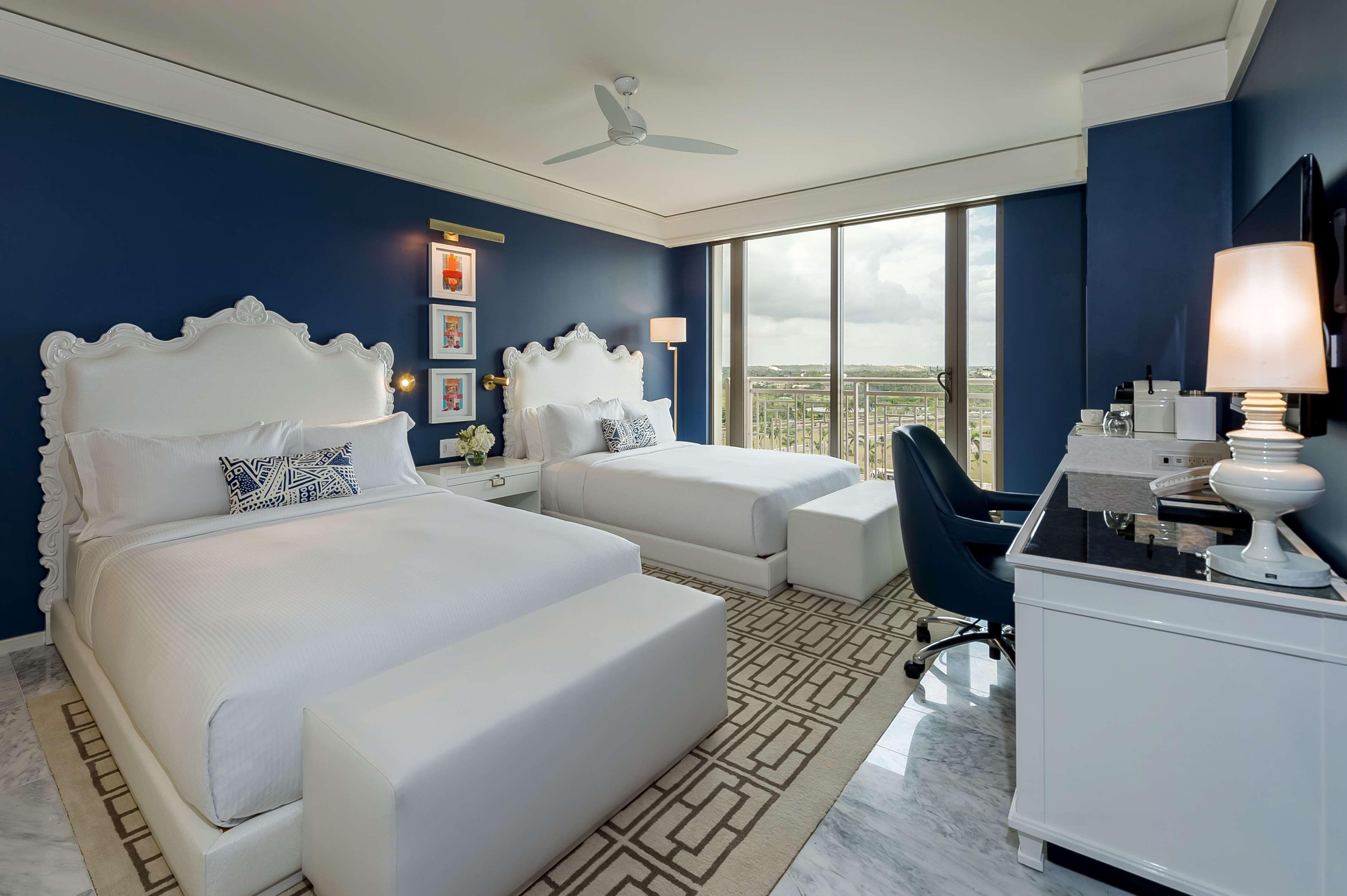 Double Queen Size Bed