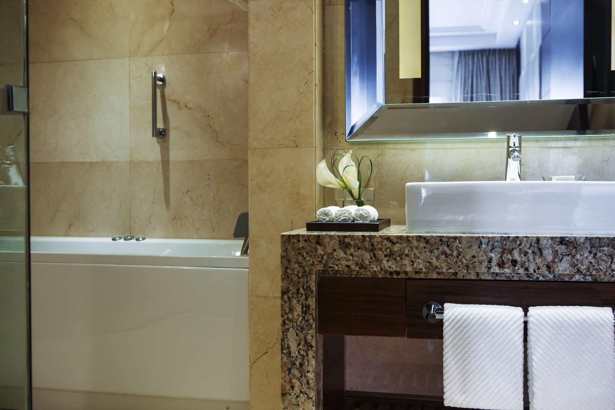 Family Room Smoking with Views