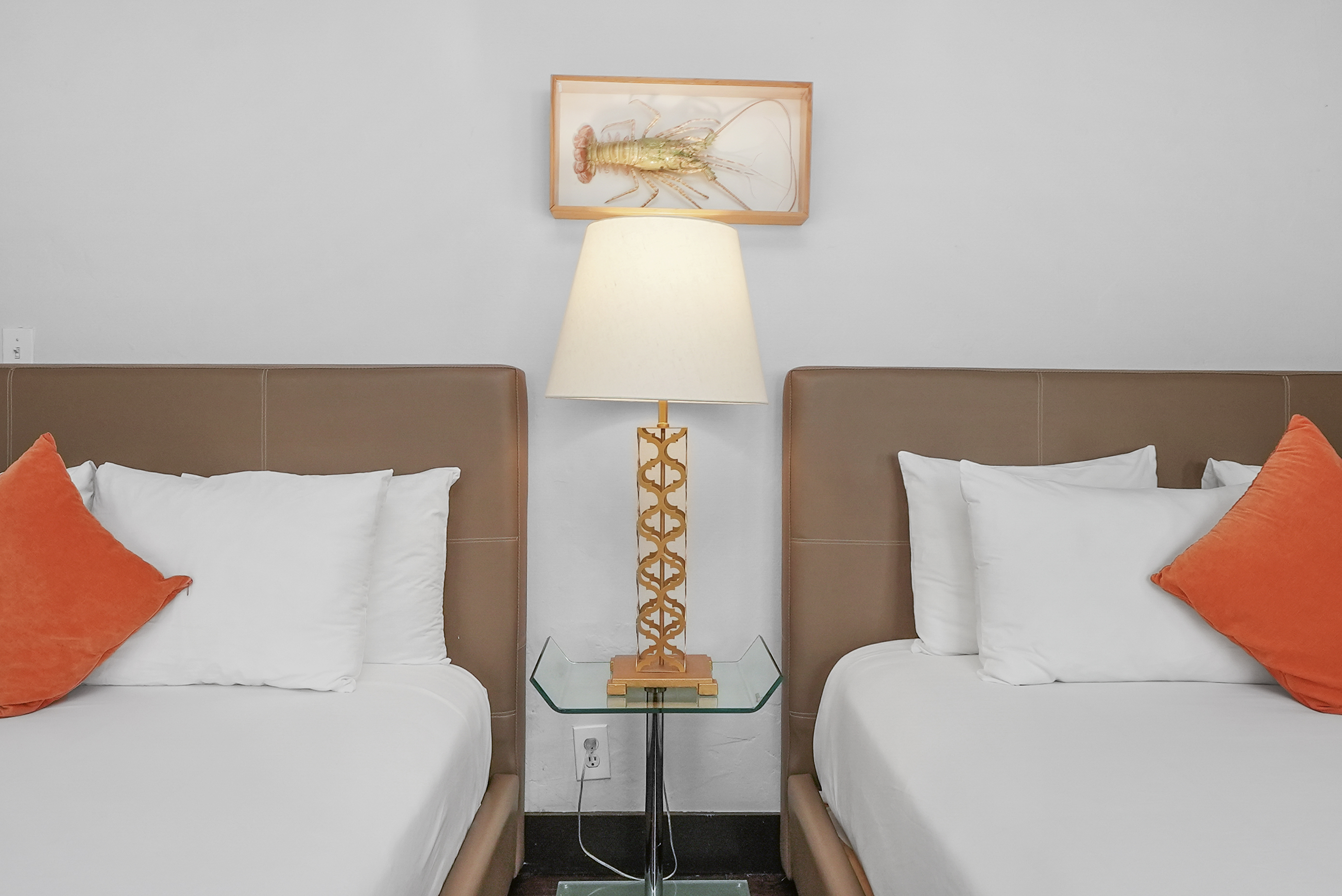 Studio Two Queen Beds