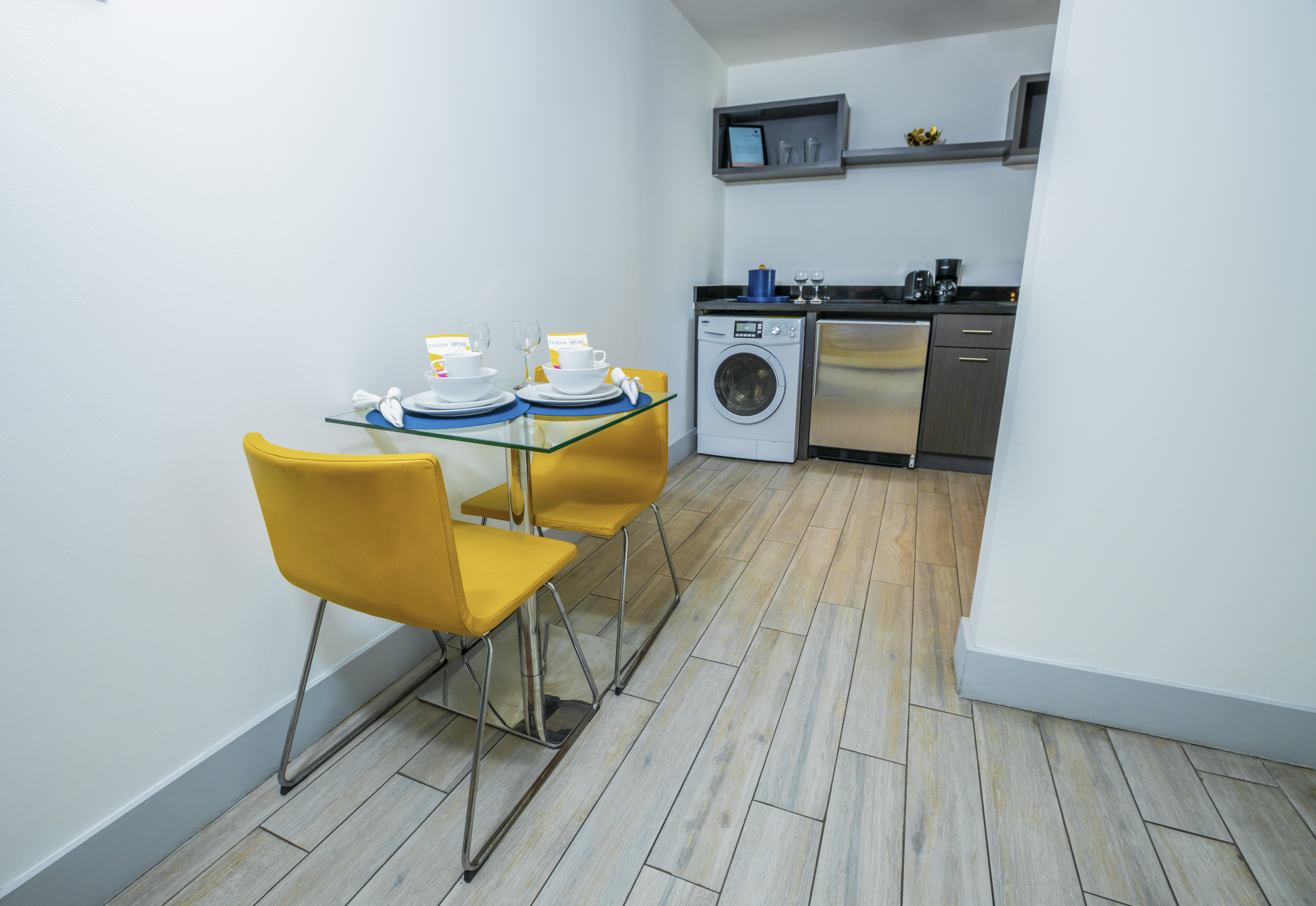 Studio Queen Size Bed