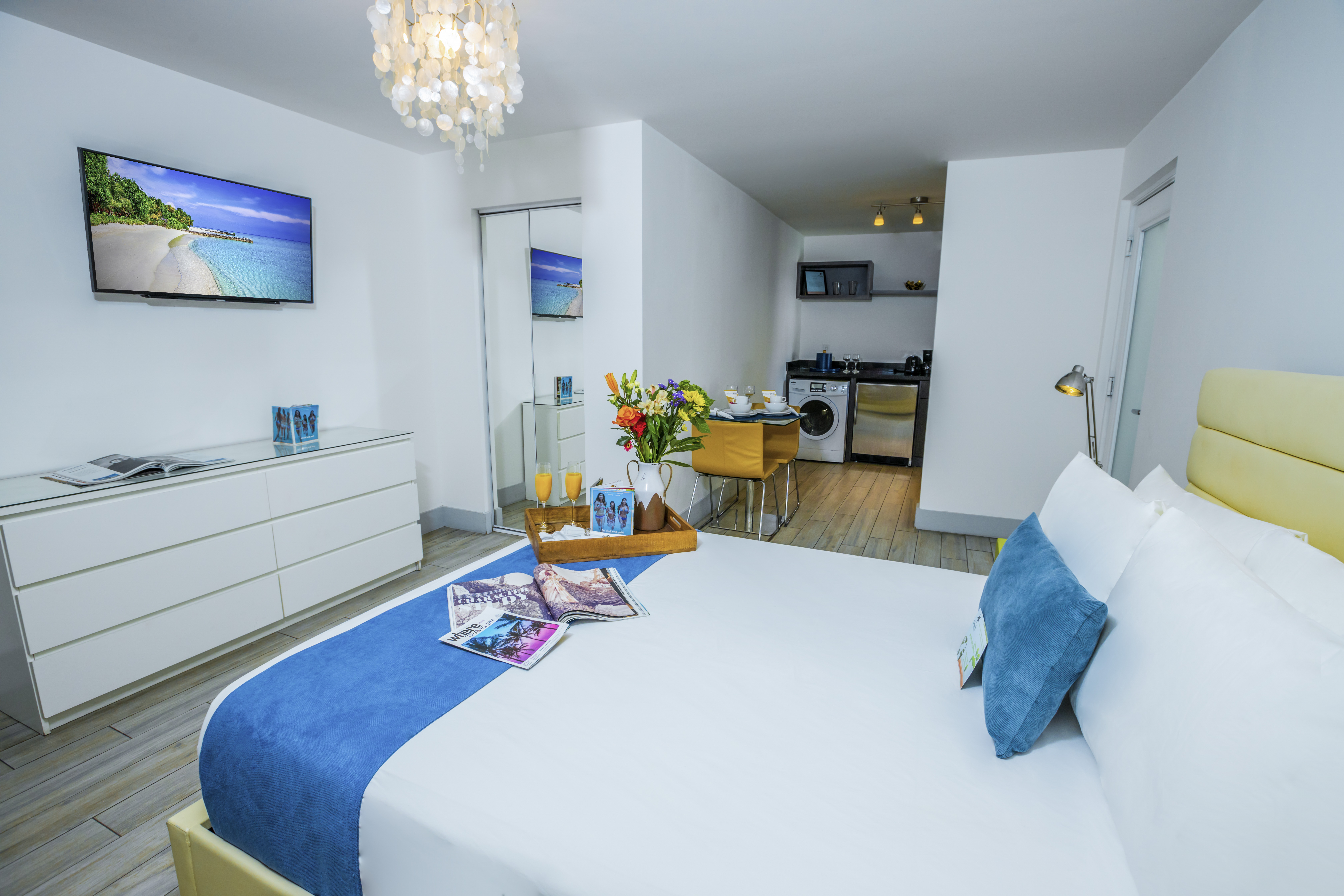 Studio Queen Size Bed