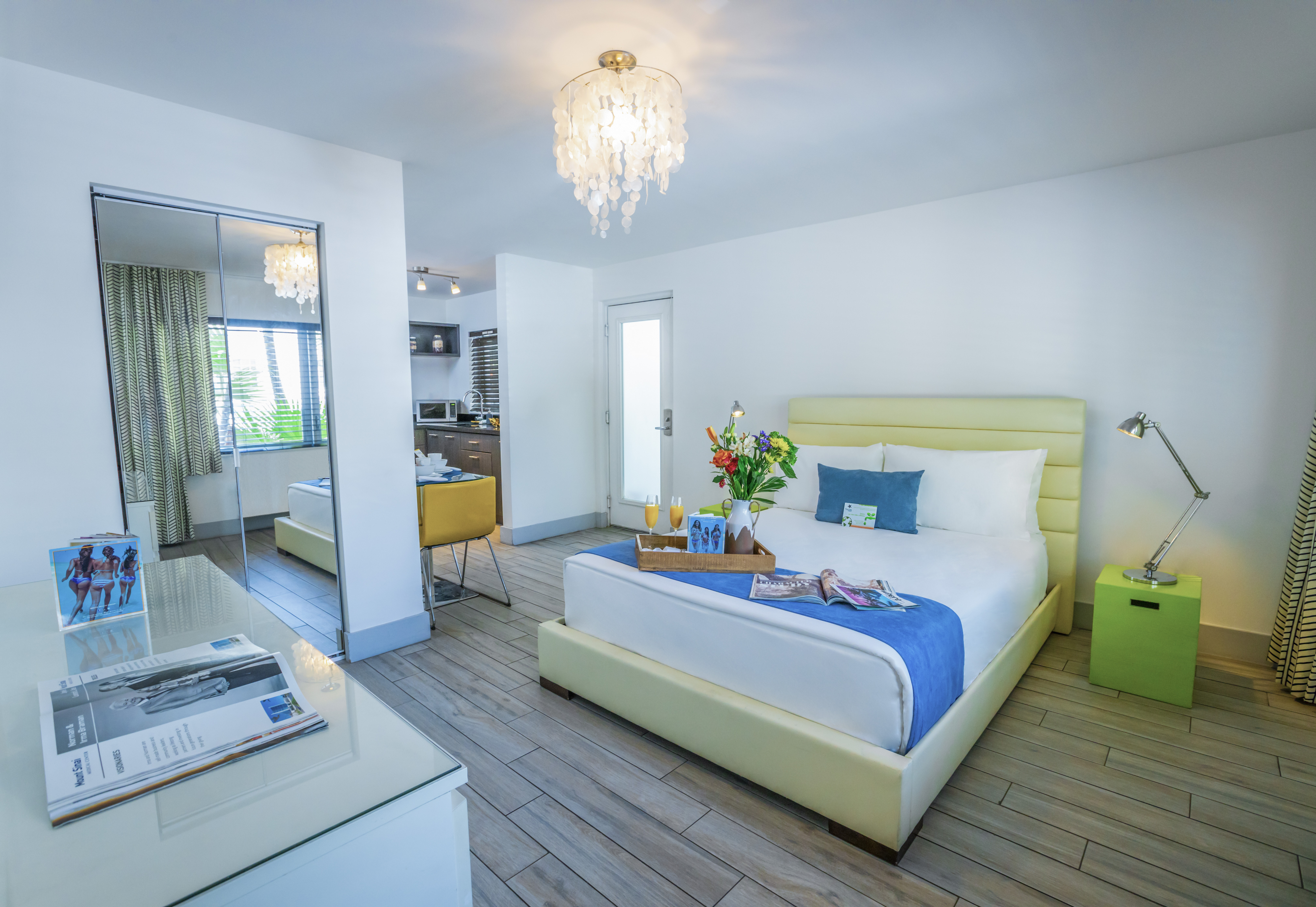 Studio Queen Size Bed