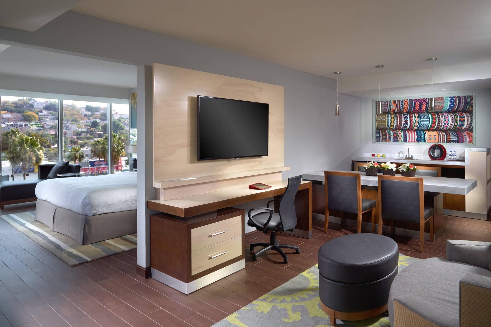 Junior Suite King Bed One Bedroom 