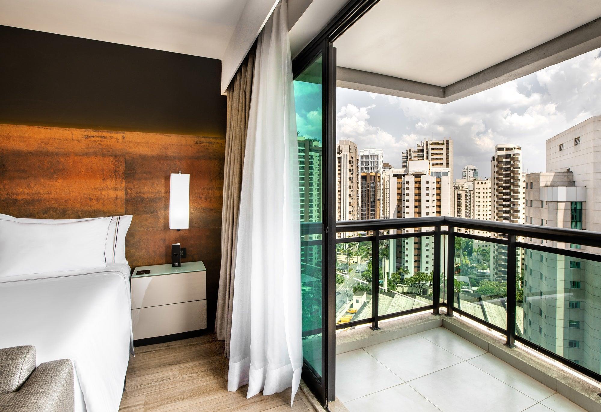 Room Deluxe Queen Bed