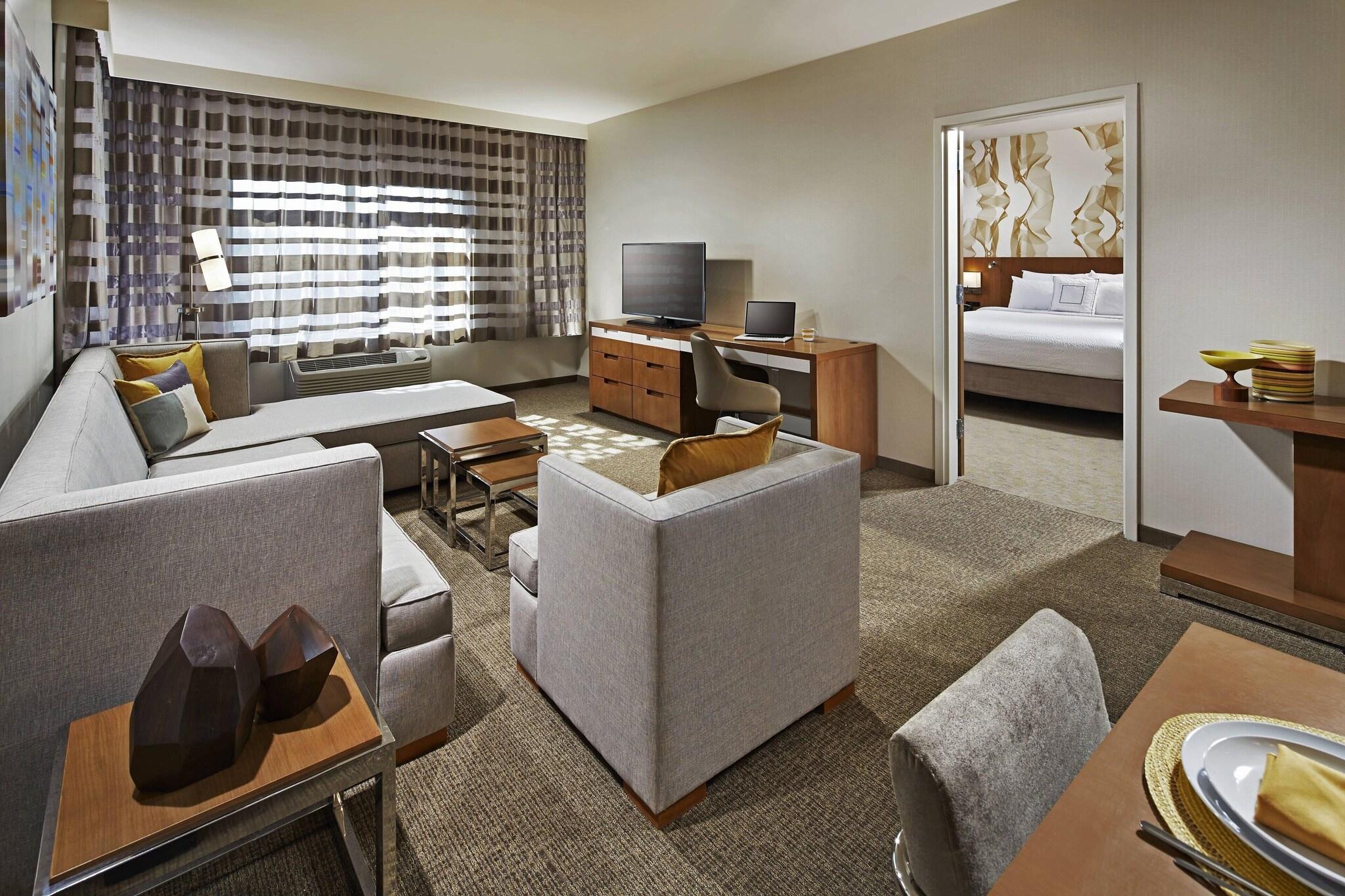 Junior Suite King Bed One Bedroom 